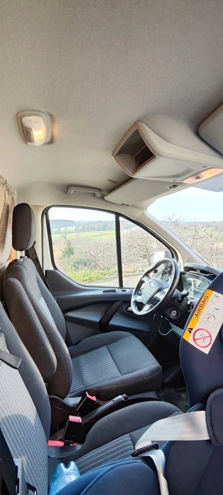 . Transit Custom L2H1