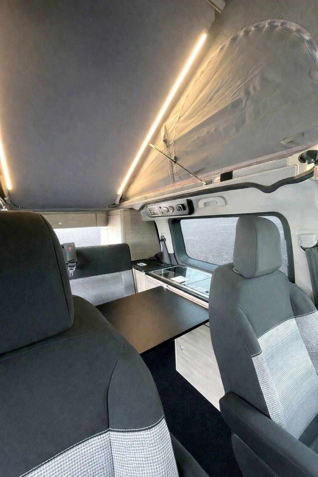 Coin repas Citroën Spacetourer - Yescapa