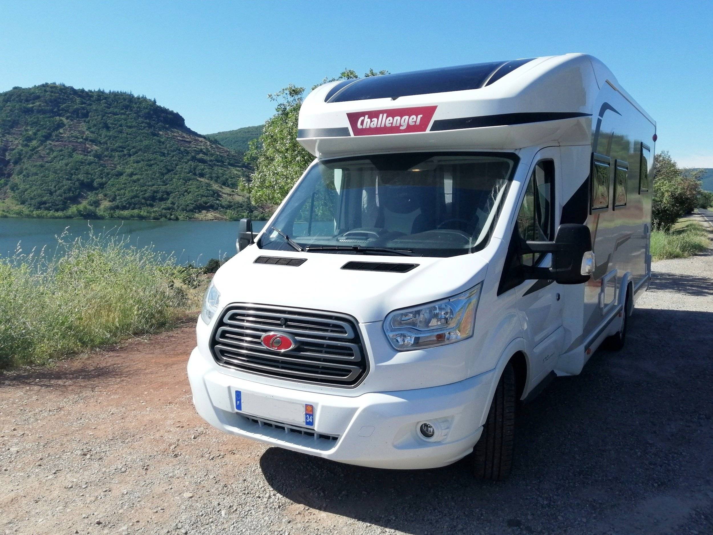 Challenger 348 XLB Graphite