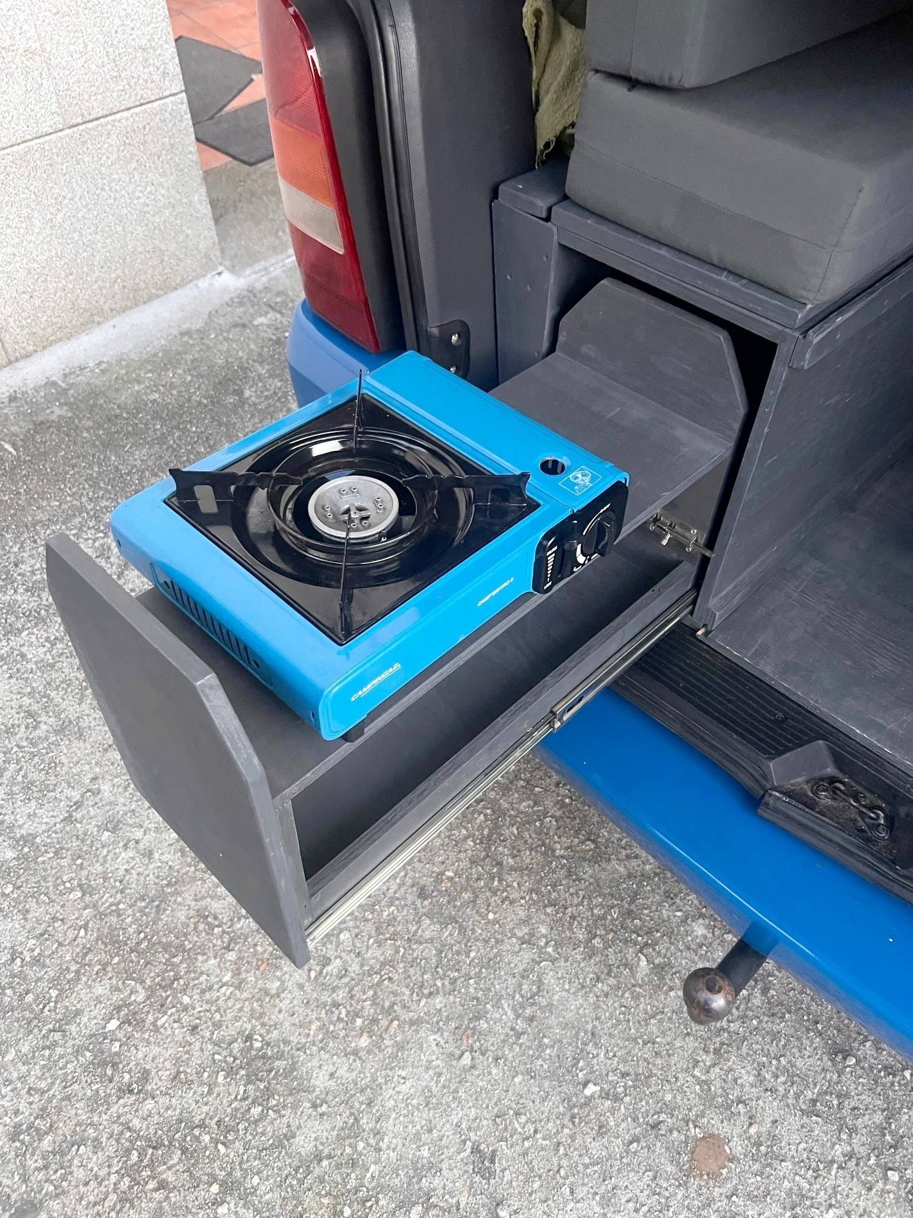 Coin cuisine Mercedes Vito 110D - Yescapa