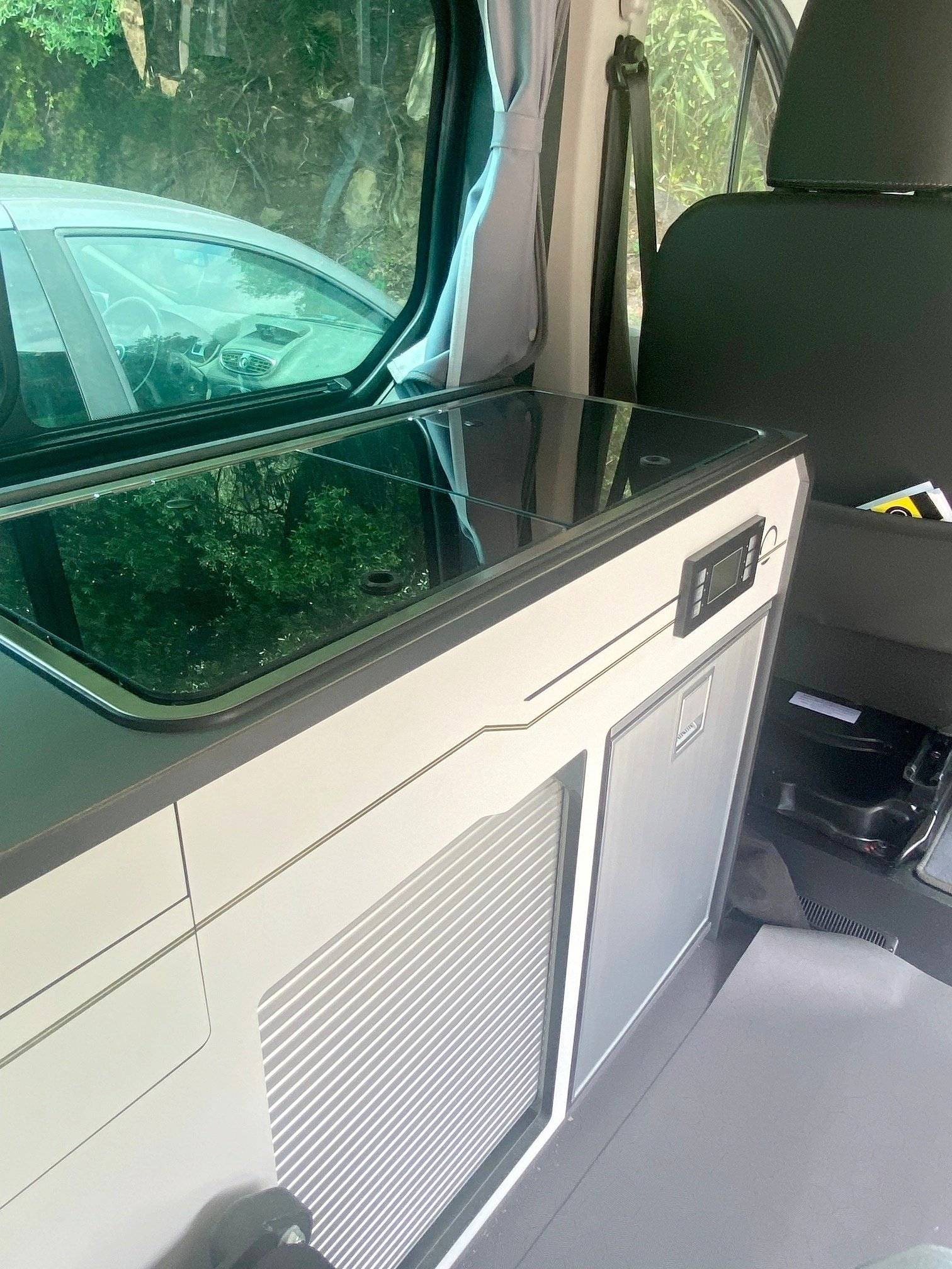 Área de jantar Renault Renault trafic - Yescapa