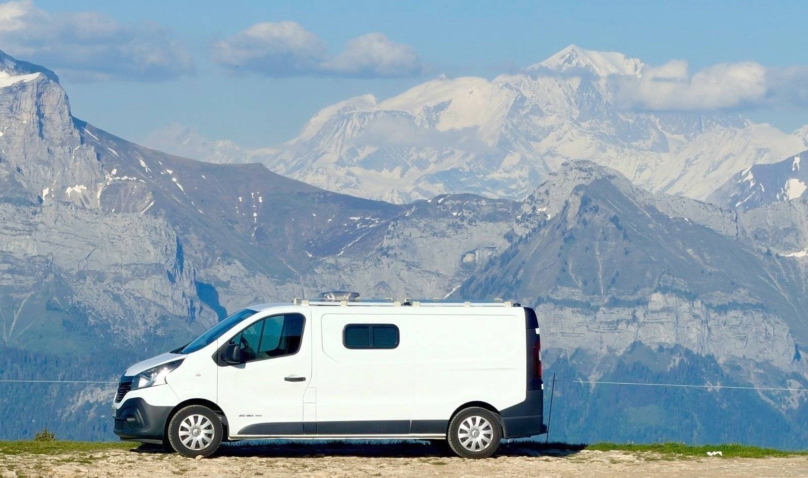 Plazas en cama Renault Renault Trafic - Yescapa