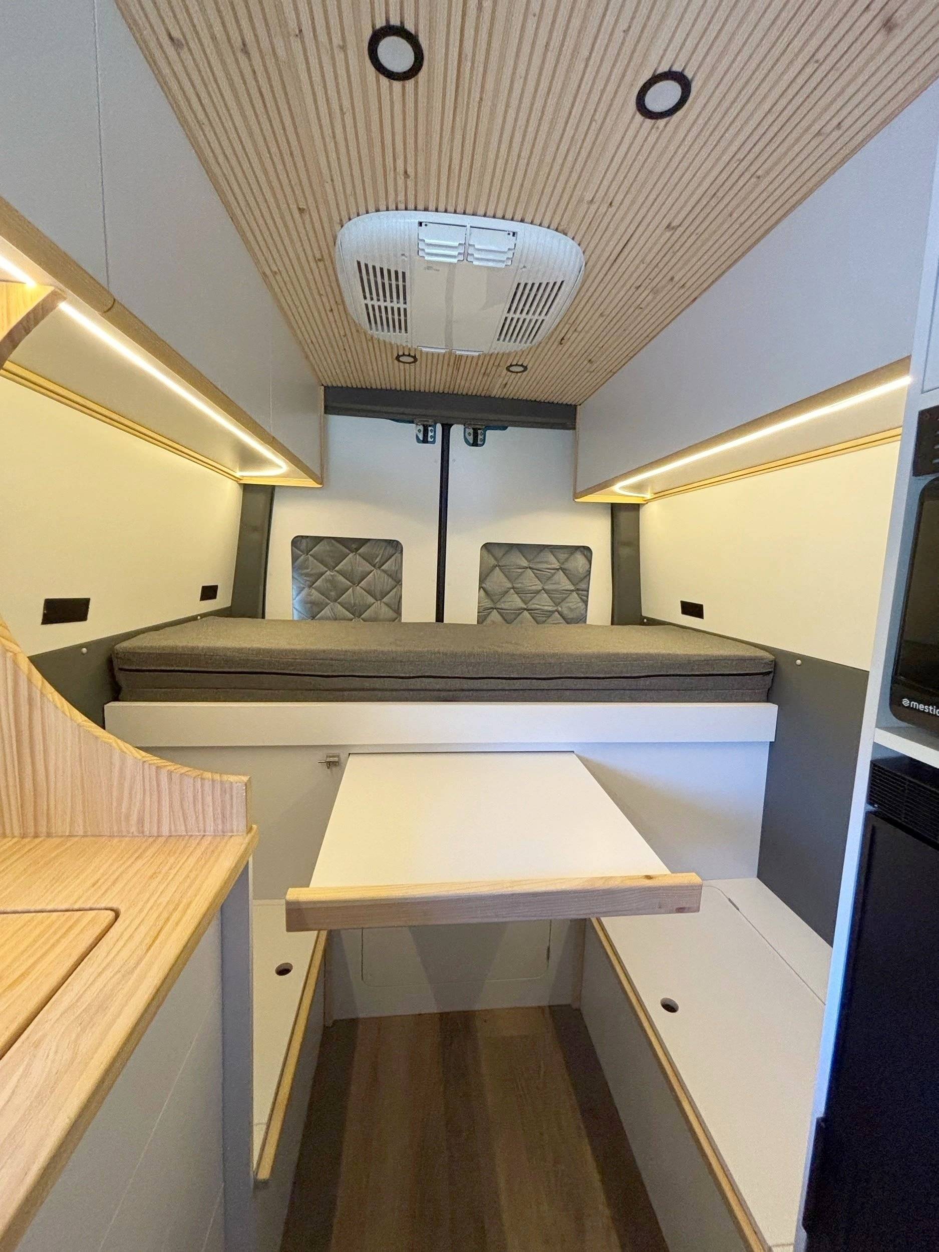 Essecke Mercedes Sprinter 2,15 l 163 ch - Yescapa