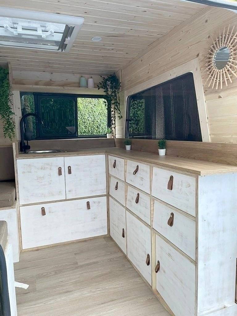 Angolo cucina Fiat Ducato 120 Multijet - Yescapa