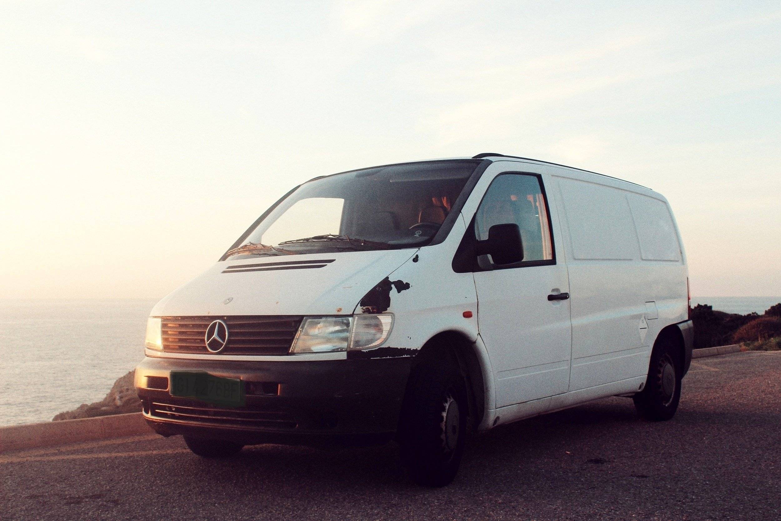 Vista frontale a ¾ Mercedes Mercedes - Yescapa