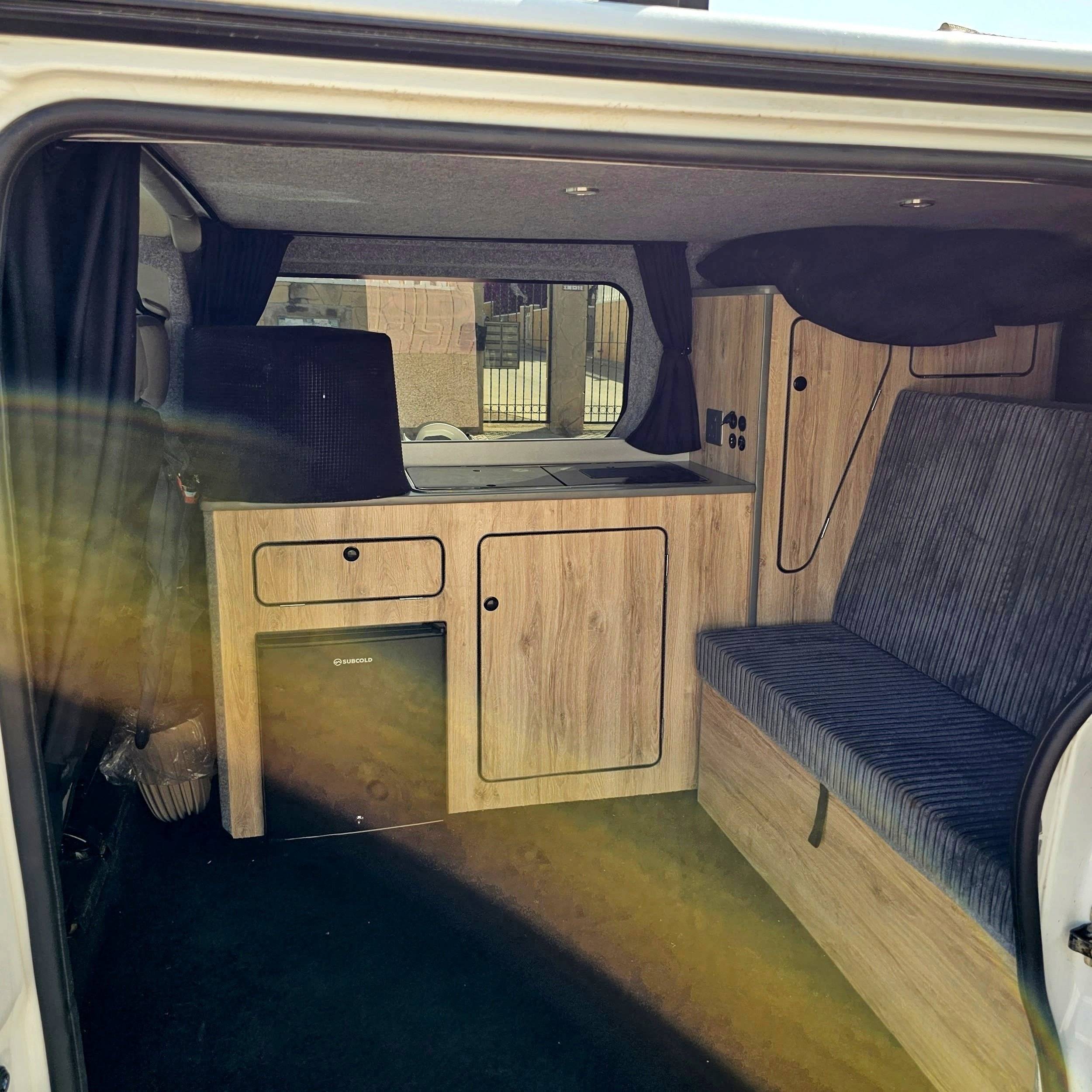 Comedor Opel Vivaro - Yescapa