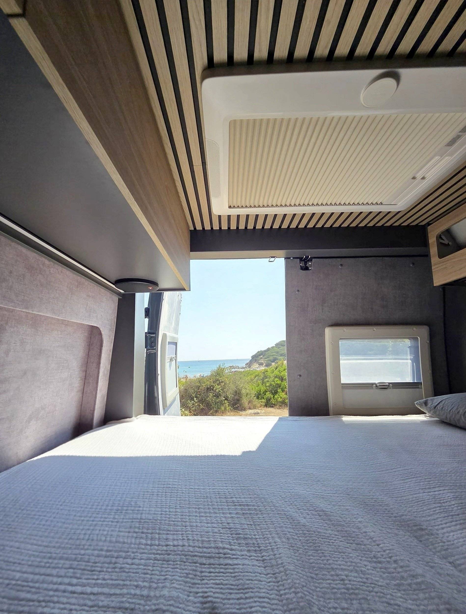 slaapplaatsen Fiat FIAT DUCATO 140 CV - Yescapa