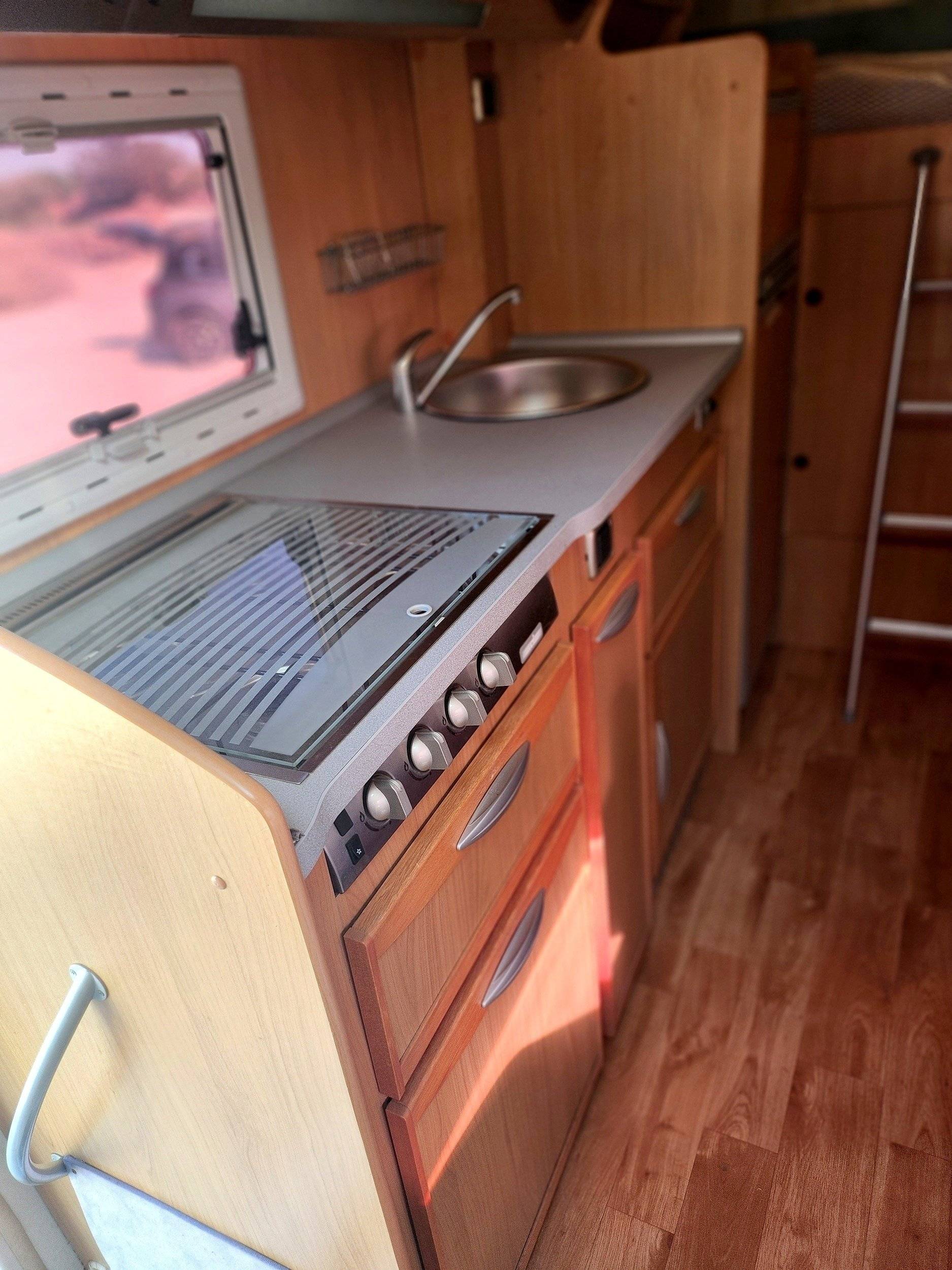 Kochnische Fiat Fiat Ducato, 2.3 l 140 Multijet, Euro 6d-Temp - Yescapa