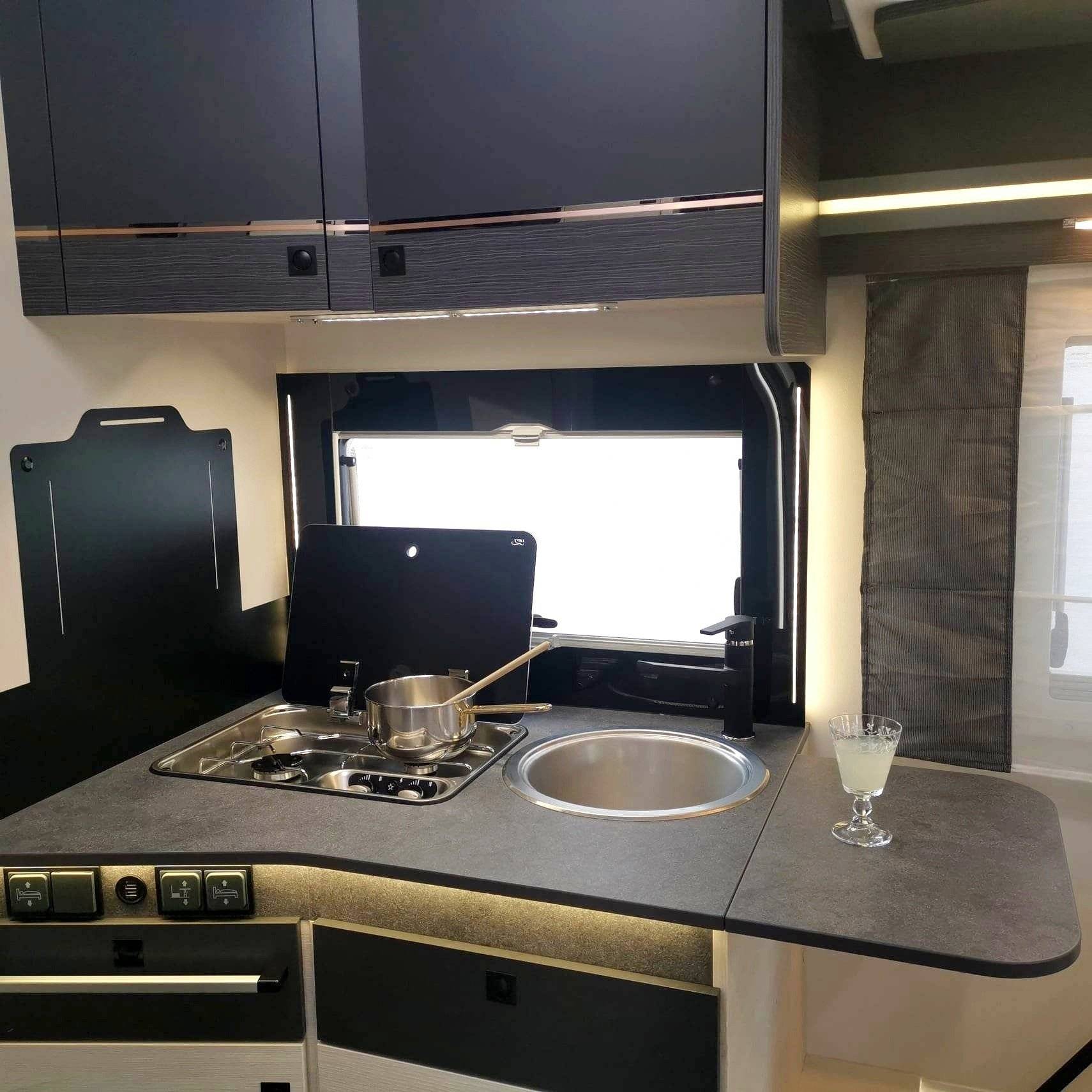 Challenger ford transit 170 automatique