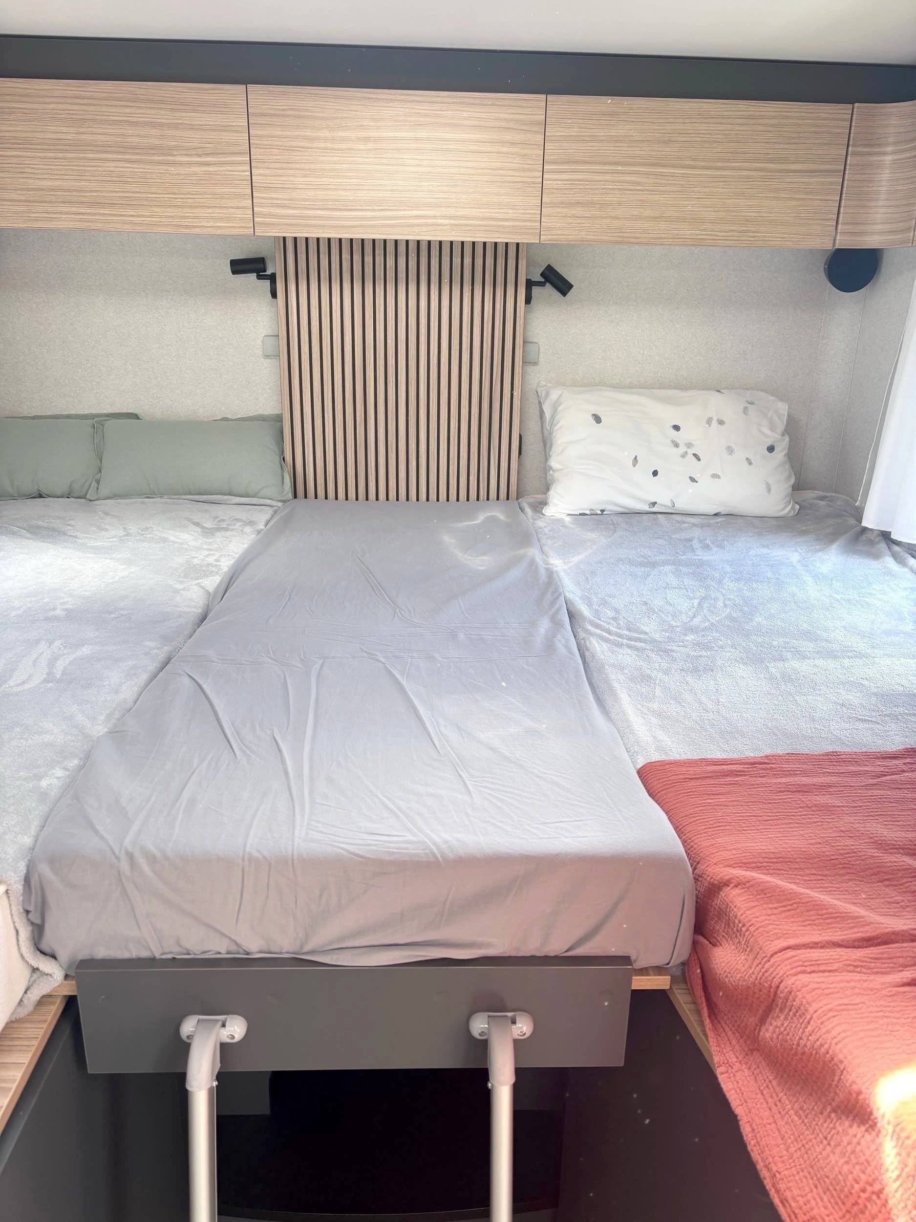 Plazas en cama Fiat FIAT DUCATO 140 CV BVA - Yescapa