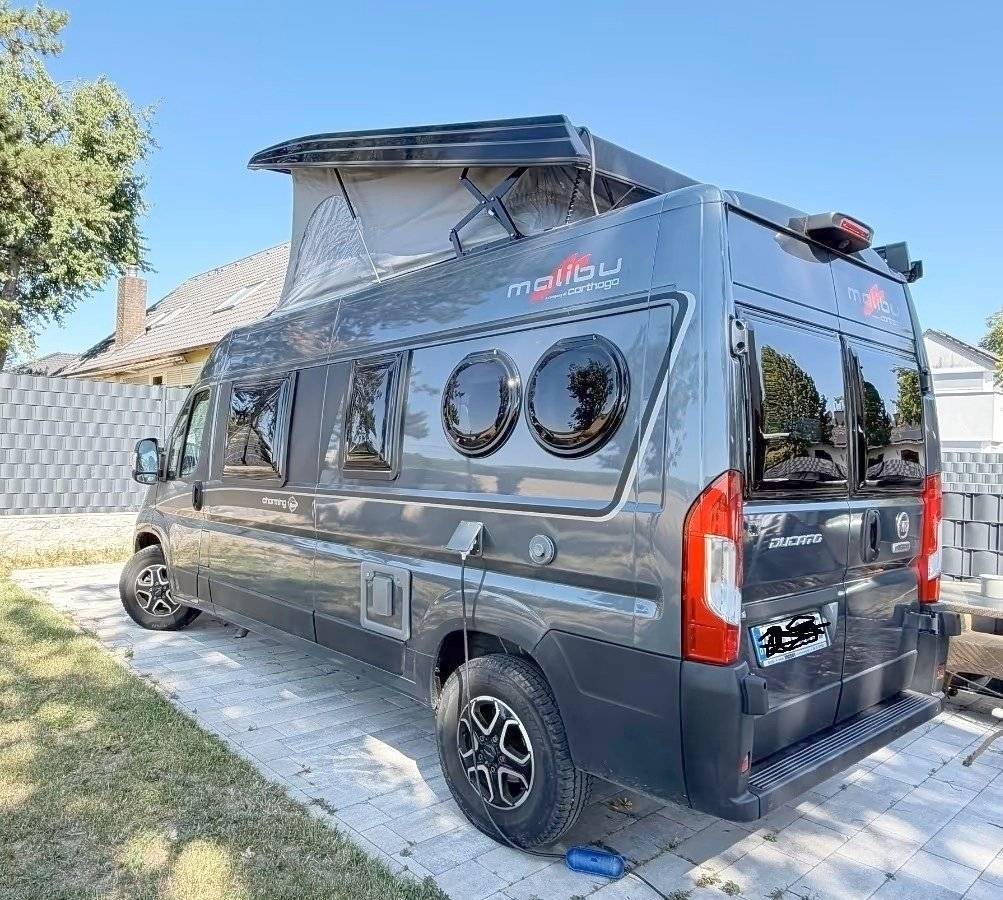 Vista del vehículo ángulo delantero Fiat Ducato 2,2 l Multijet 130 ch. - Yescapa