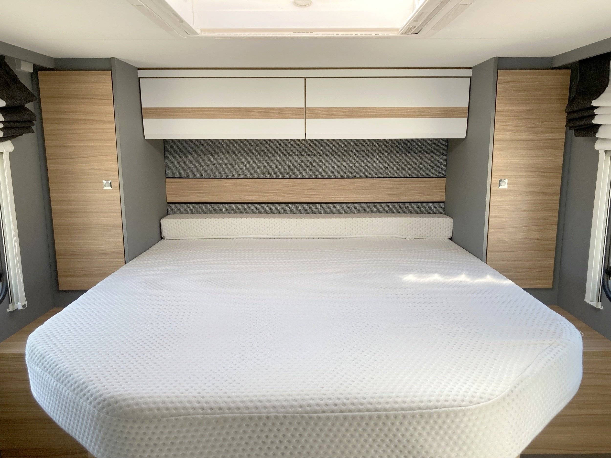 Dethleffs T 7052 DBM