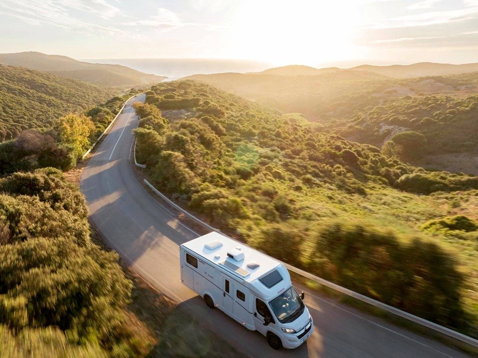 Dethleffs Just T - 7052 DBM