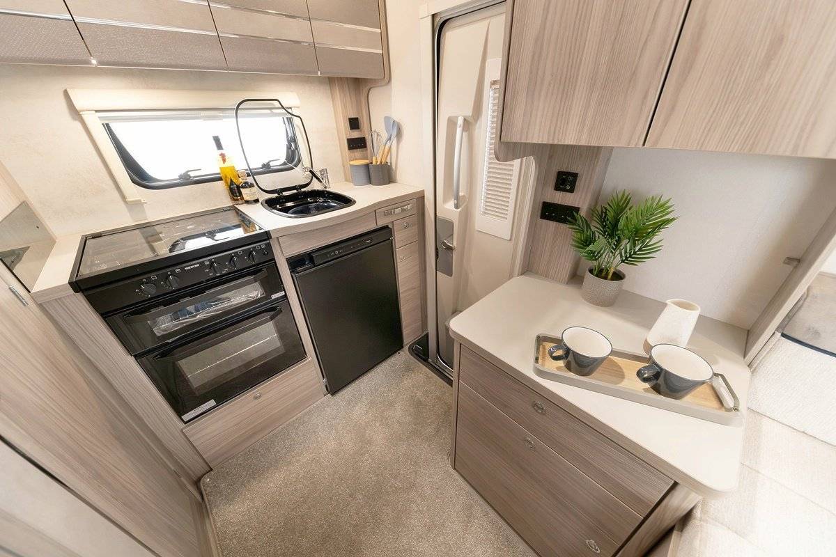 Kitchenette Elddis Autoquest 115 - Yescapa