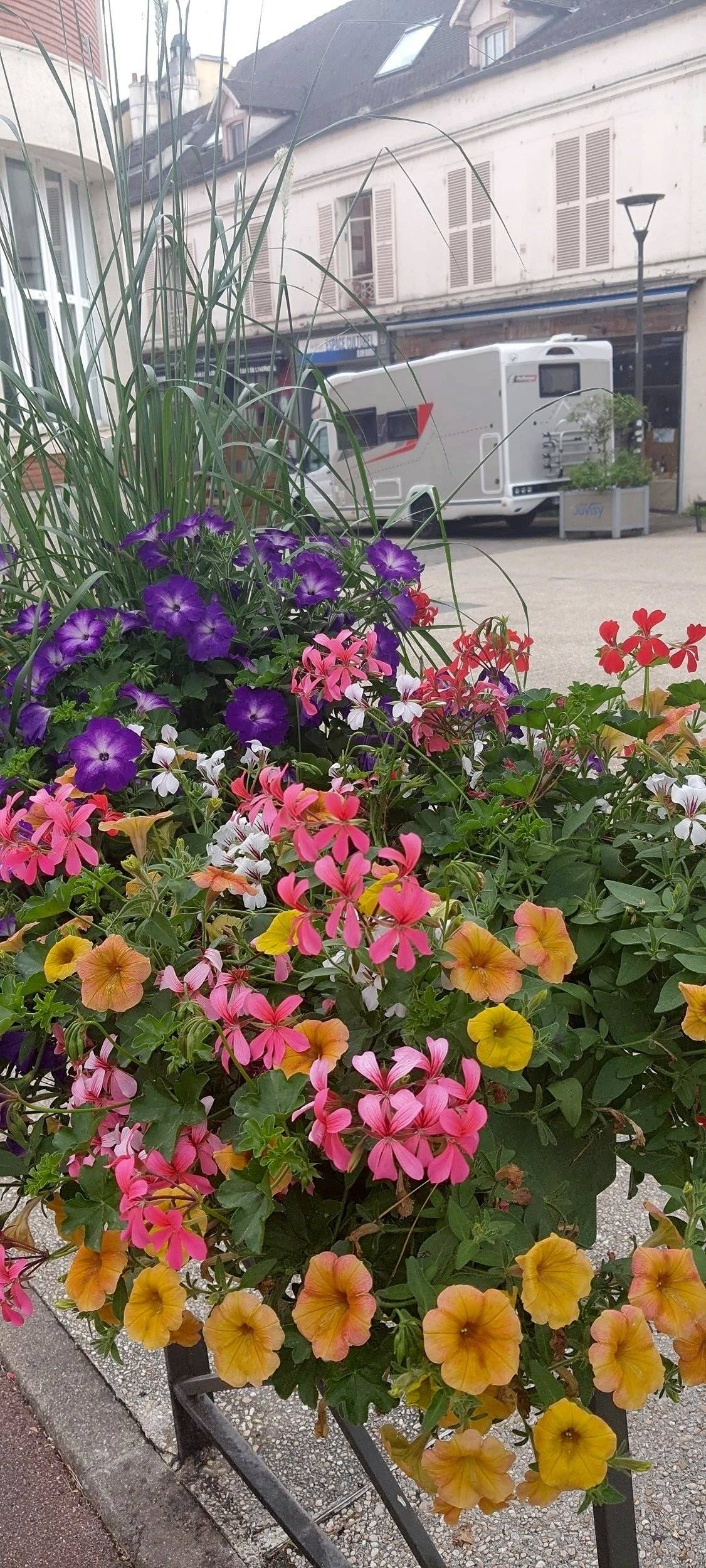 Challenger 380 GRAPHITE