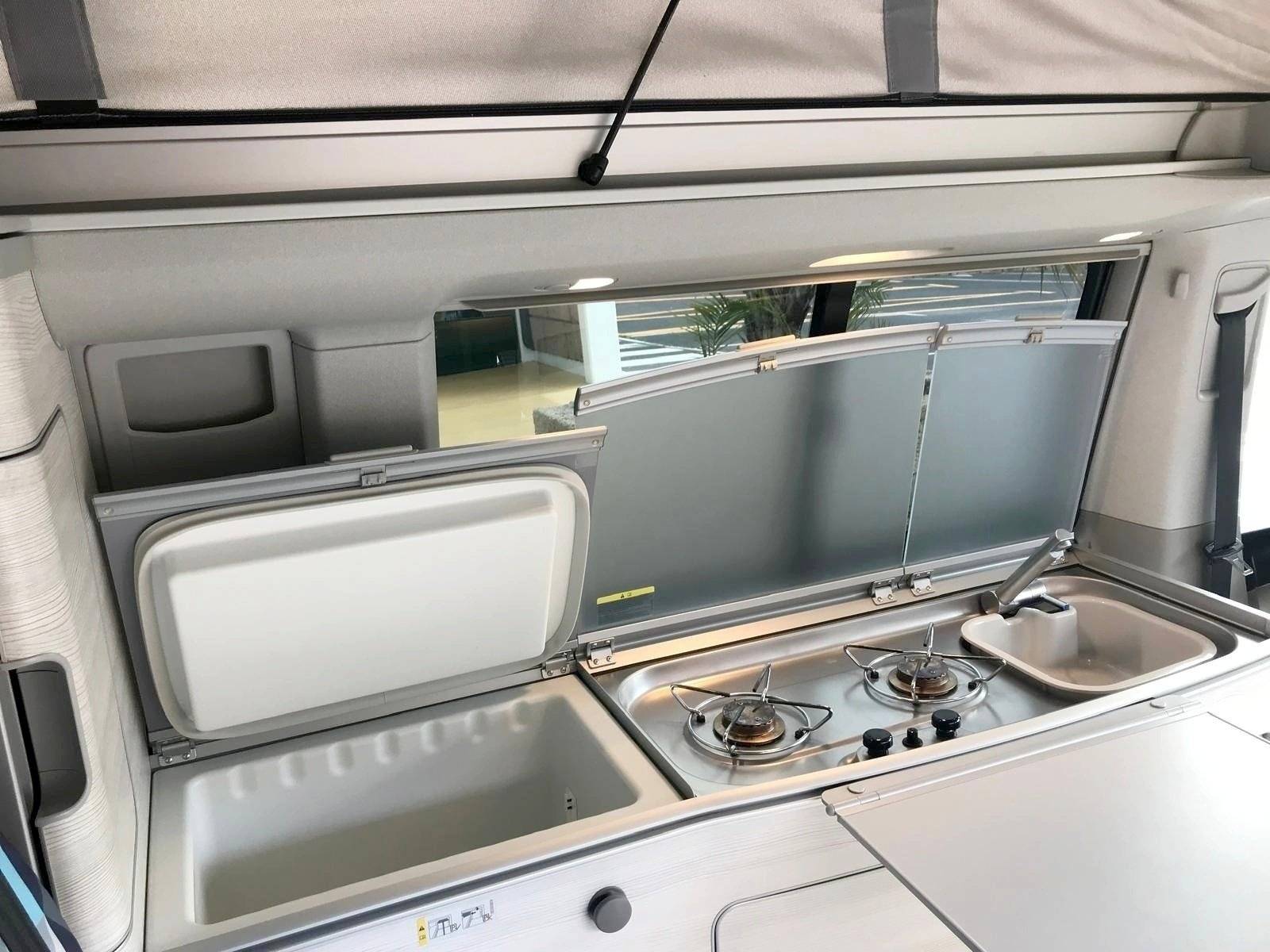 Volkswagen Volkswagen T6 California COAST