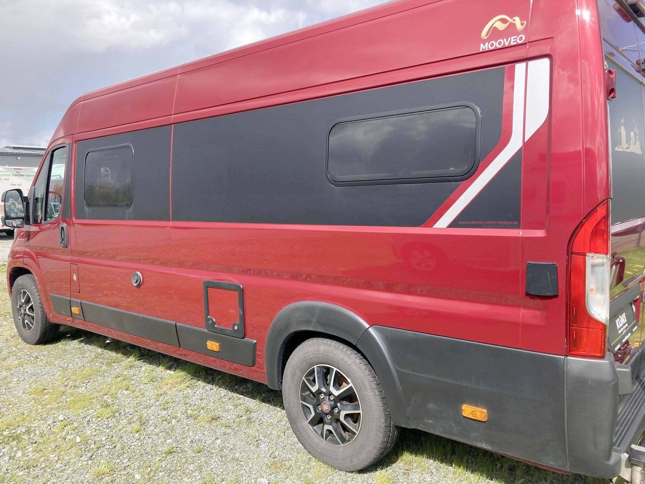 Vista del vehículo ángulo delantero Bavaria - Yescapa