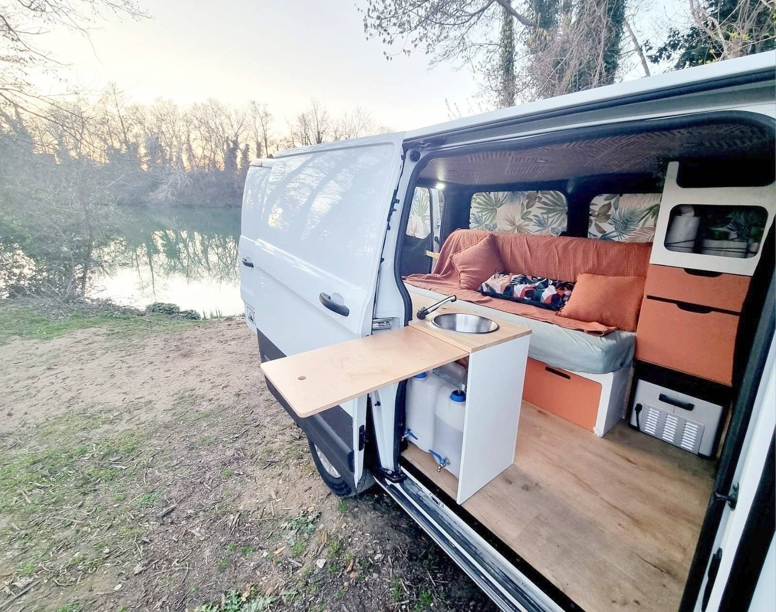 Ford Custom 2,2 l 125 ch