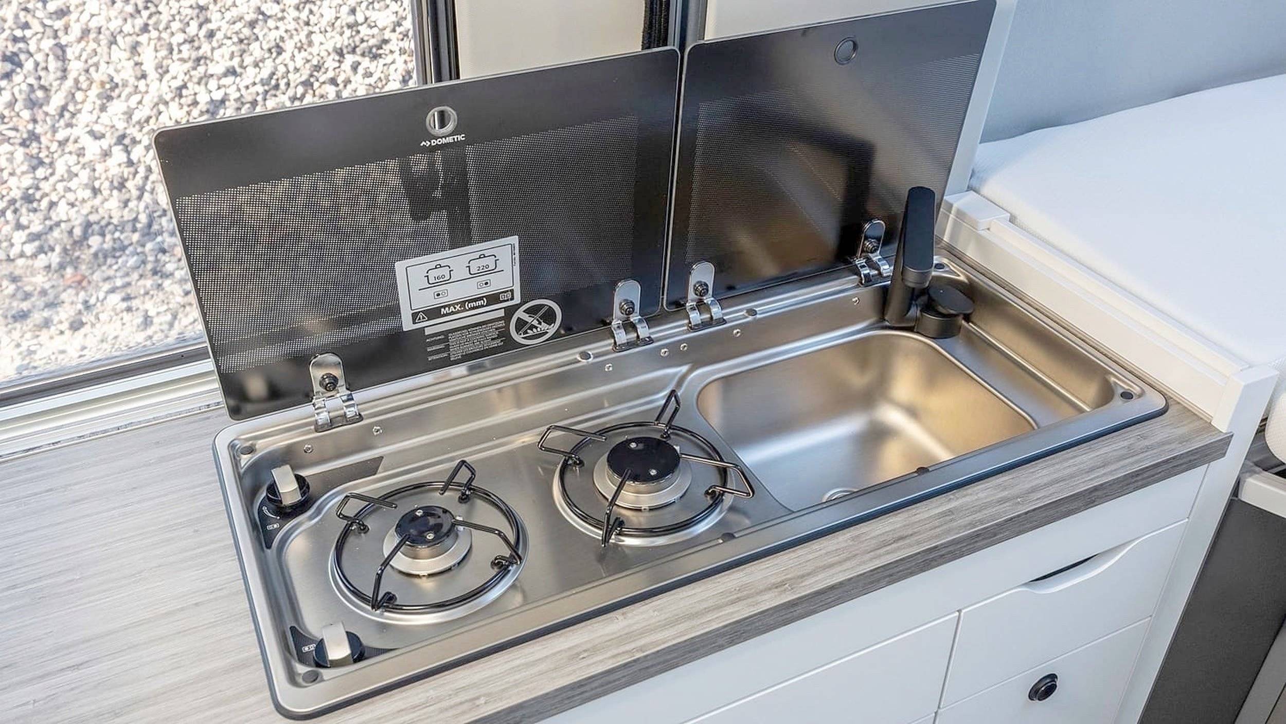 Cozinha Volkswagen Grand California 600 - Yescapa