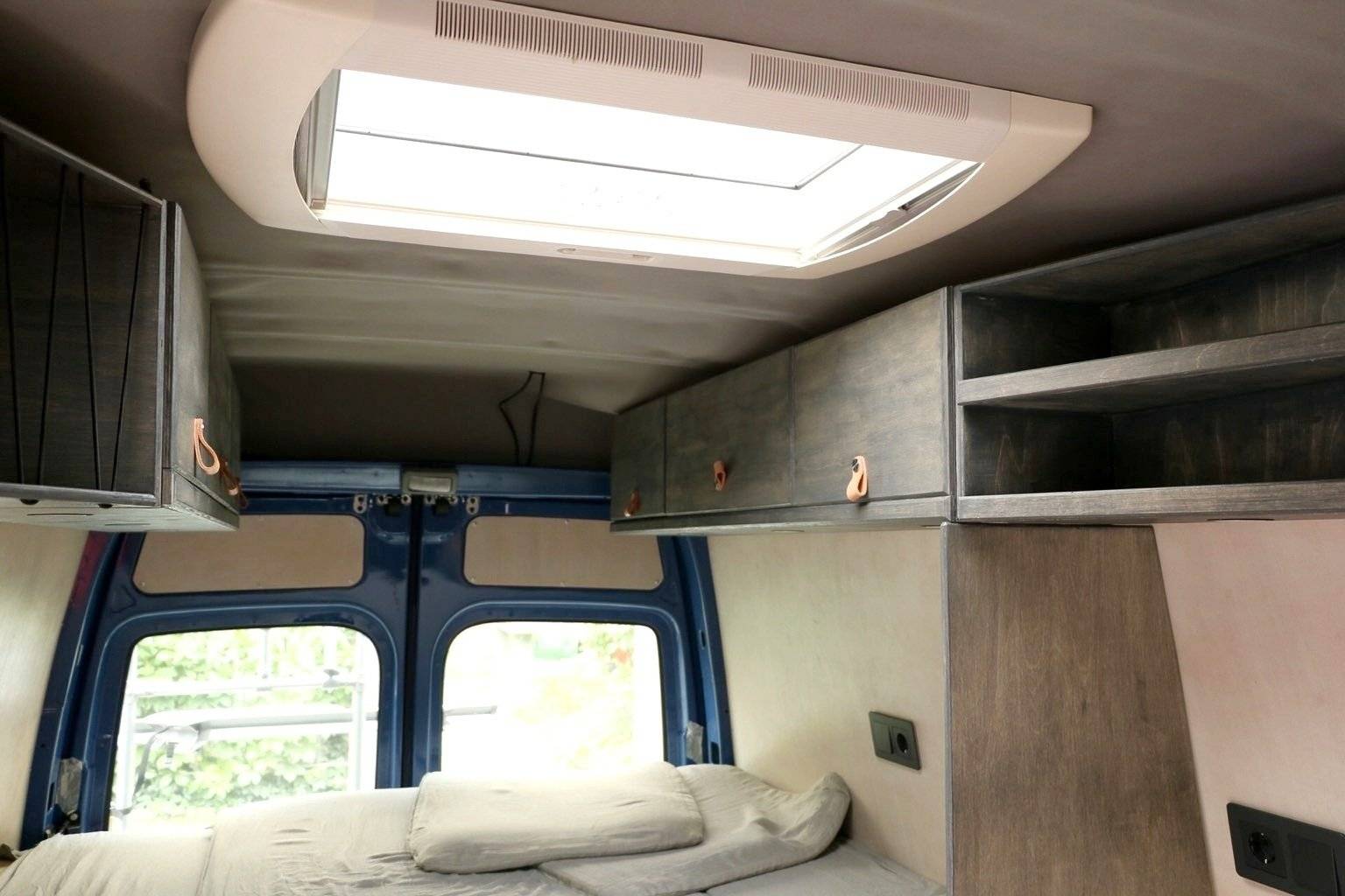 Couchages Opel Movano - Yescapa