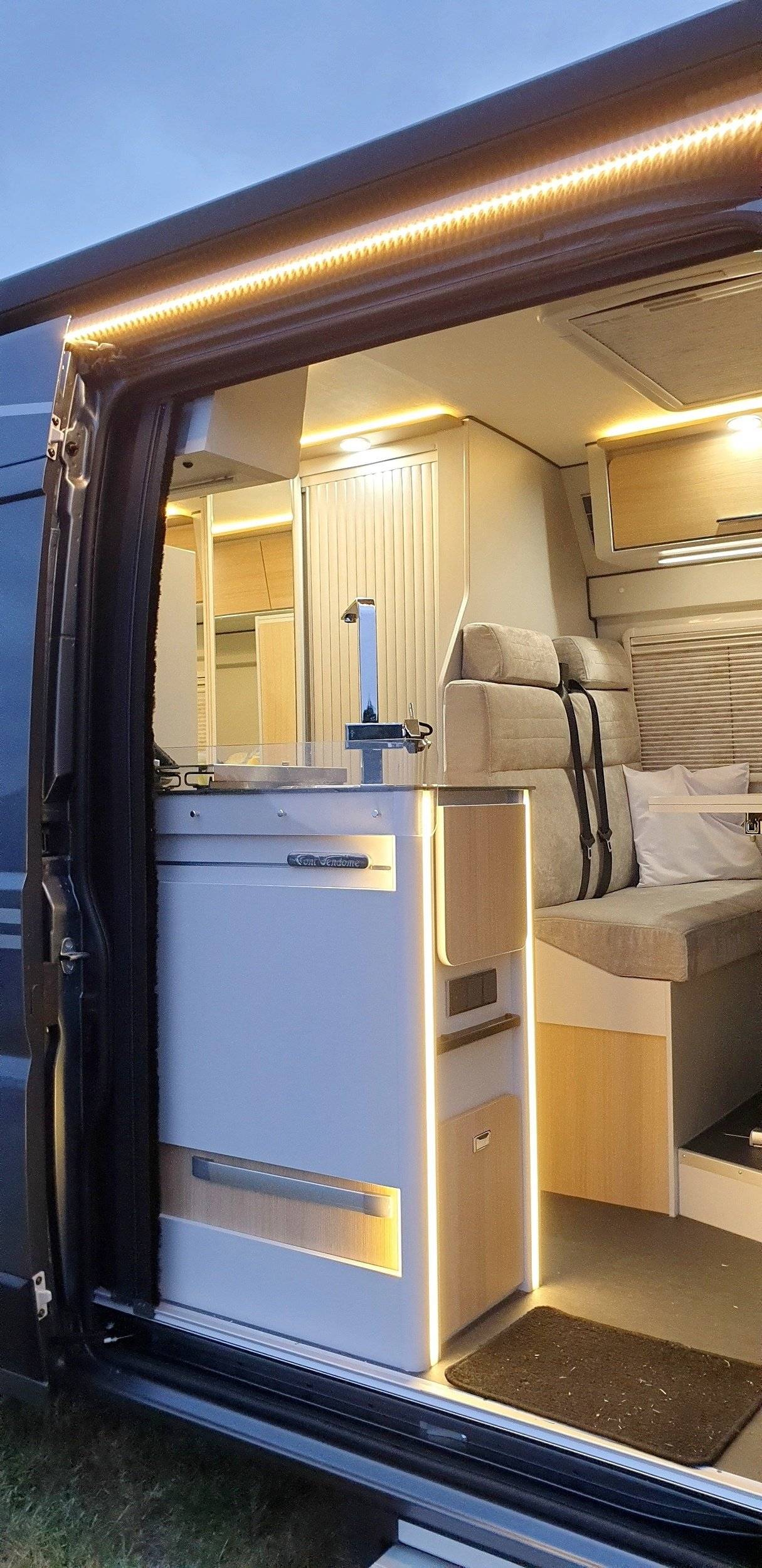 Font Vendôme Leader Camp