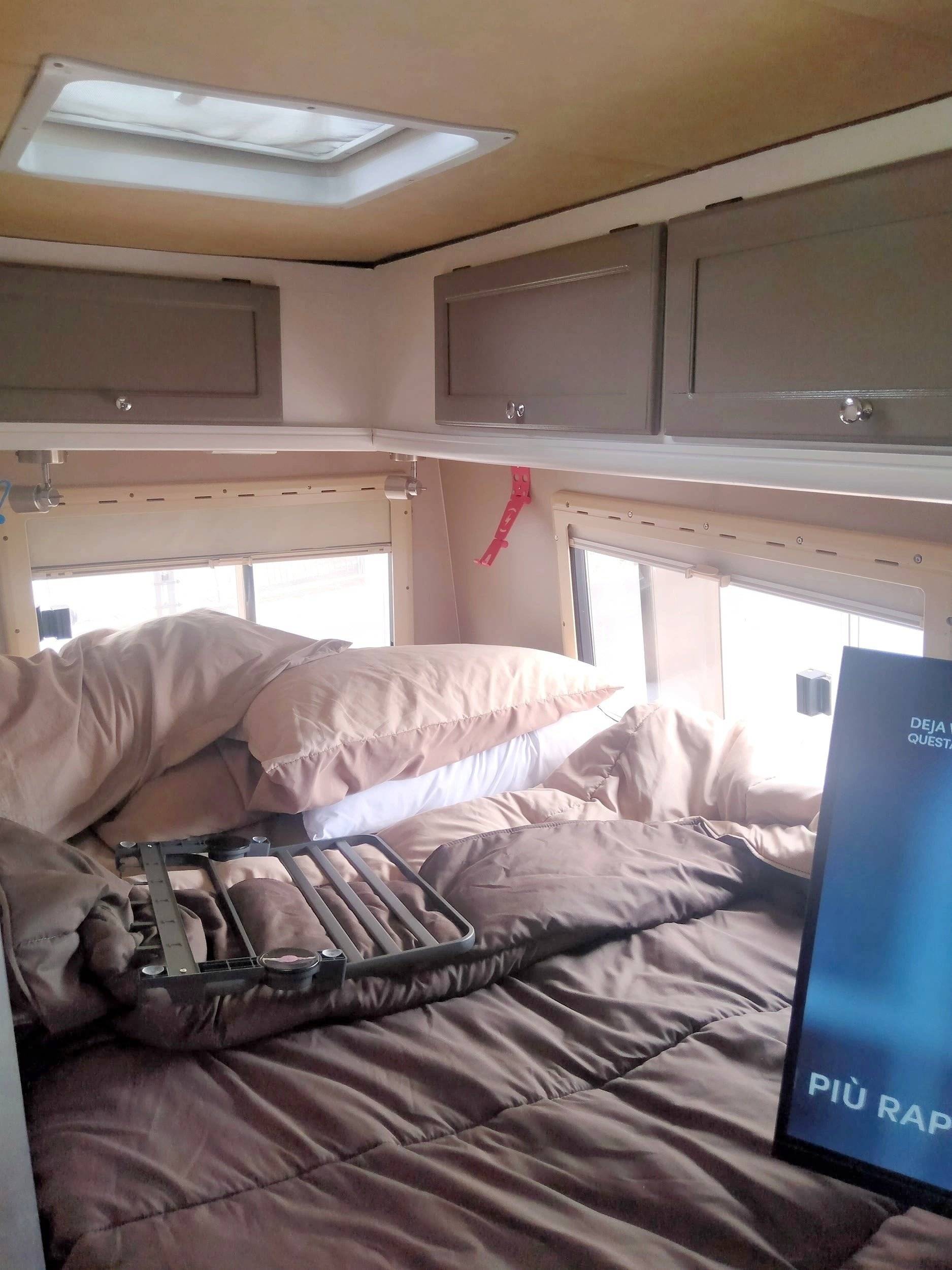 Berth Fiat 2.8 l JTD Maxi 127 Ch - Yescapa