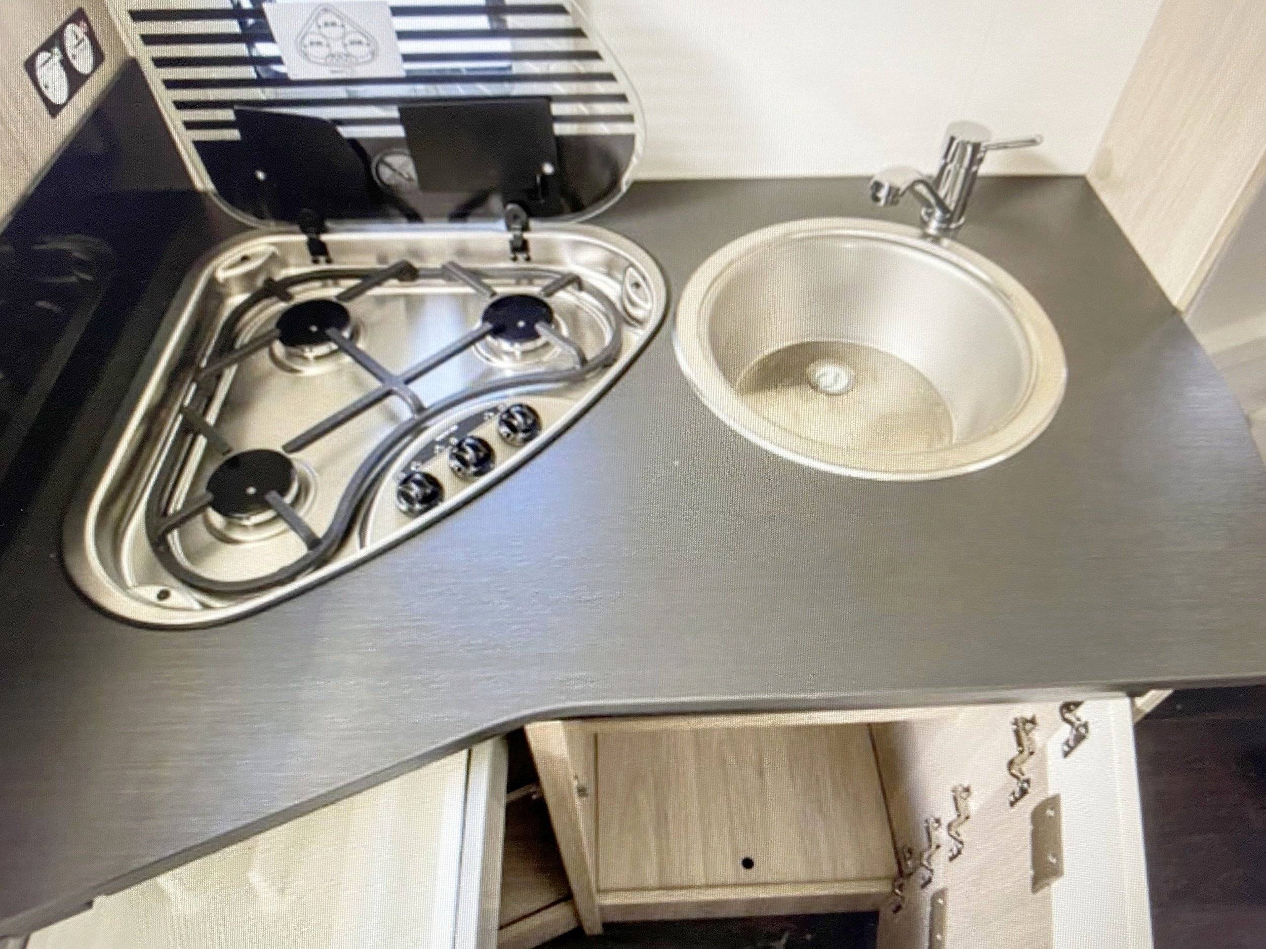 Challenger GENESIS 256