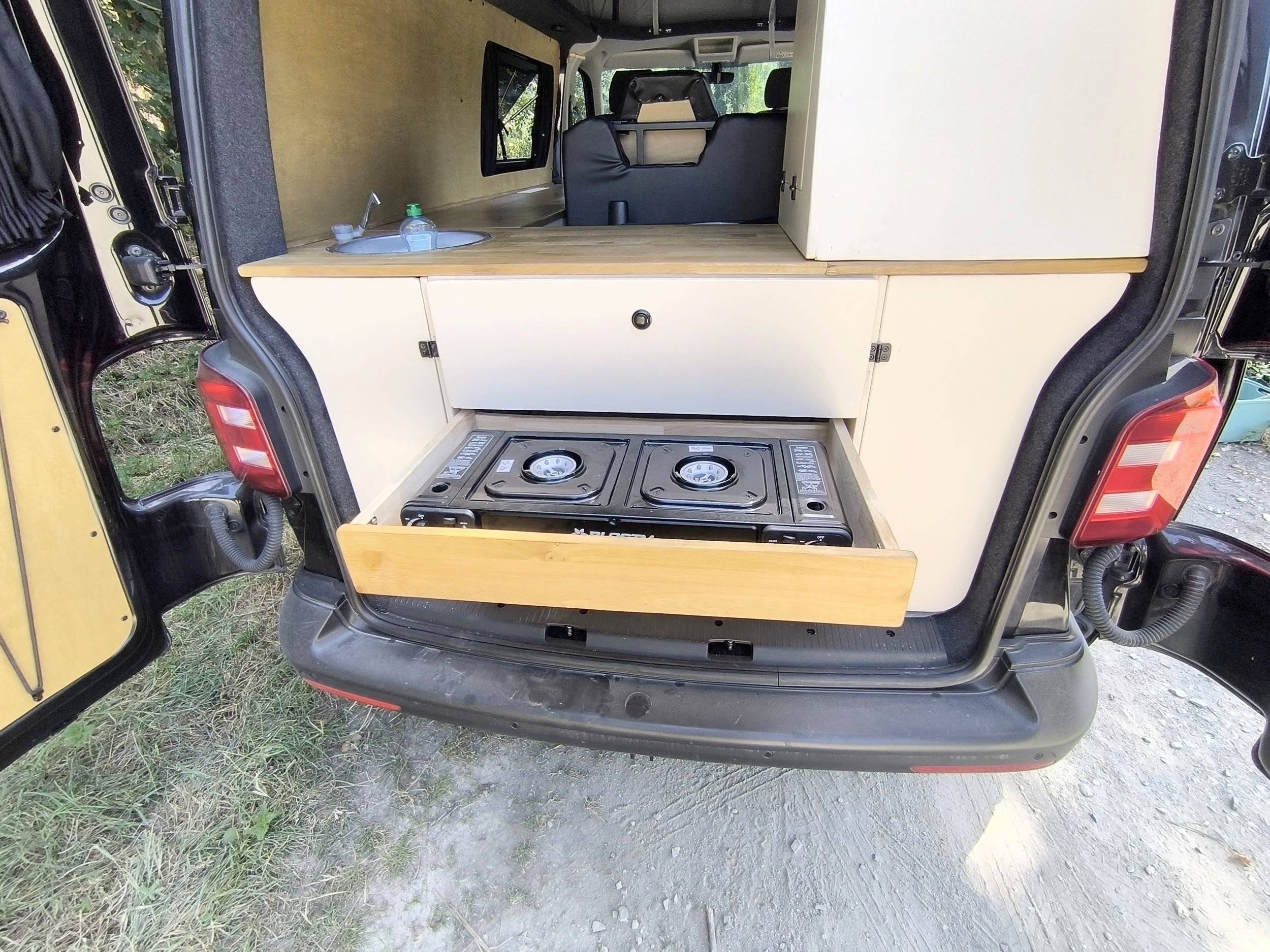Volkswagen T6 Court L1H1 2 l 102 ch
