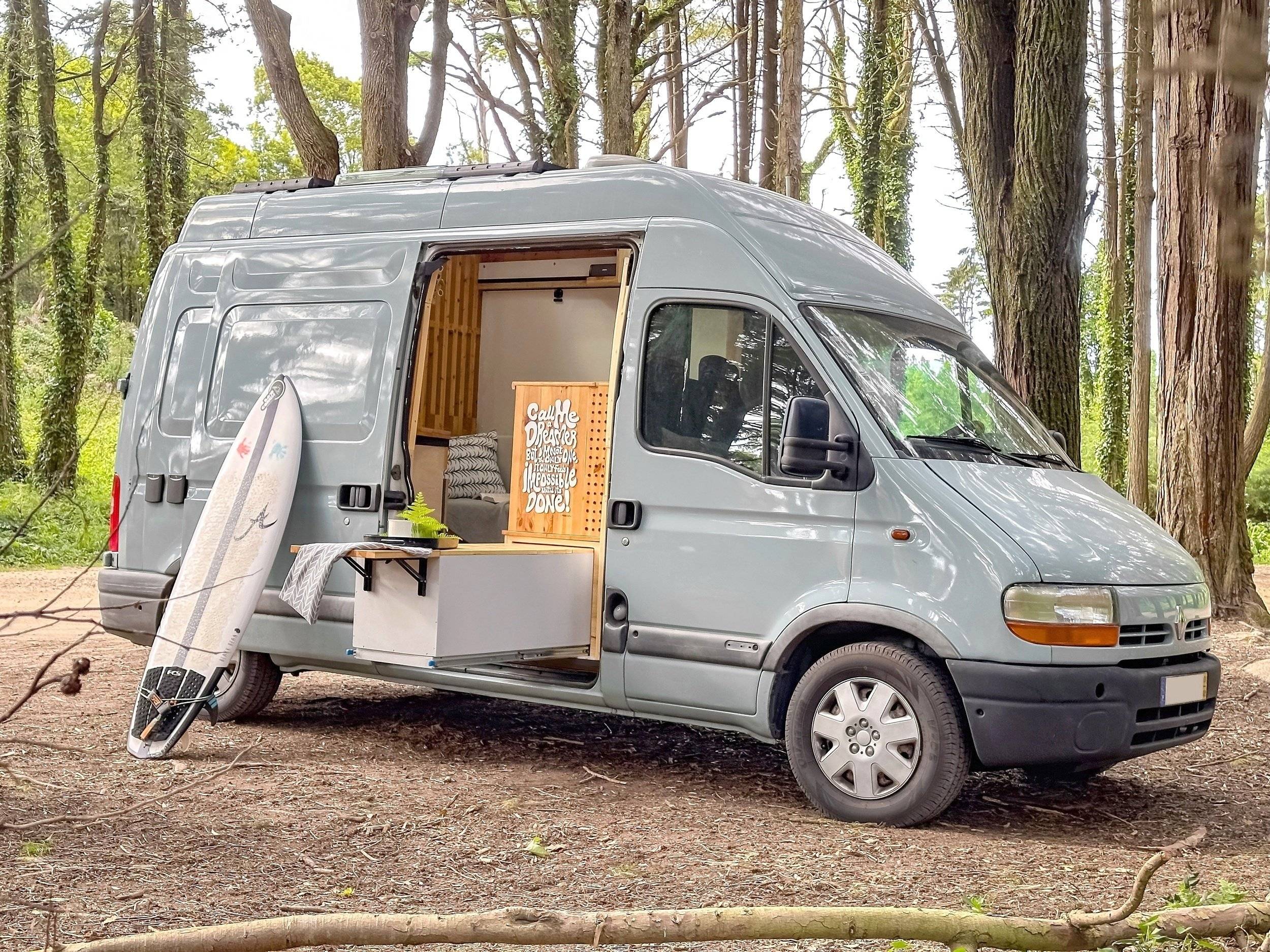 van.out Renault Master