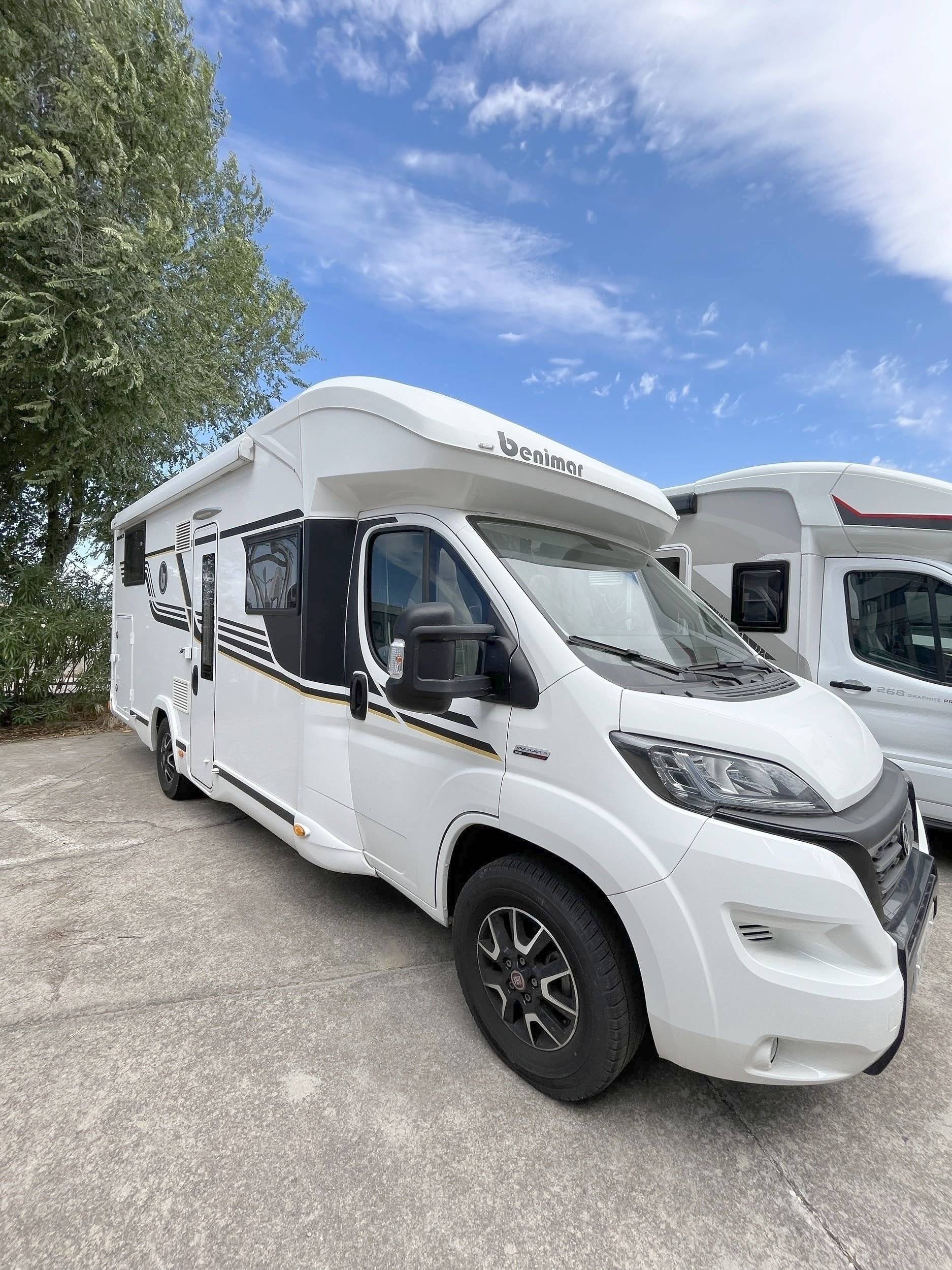 Voorkant 3/4 Fiat Ducato 3,0 l Multijet 160 ch. - Yescapa