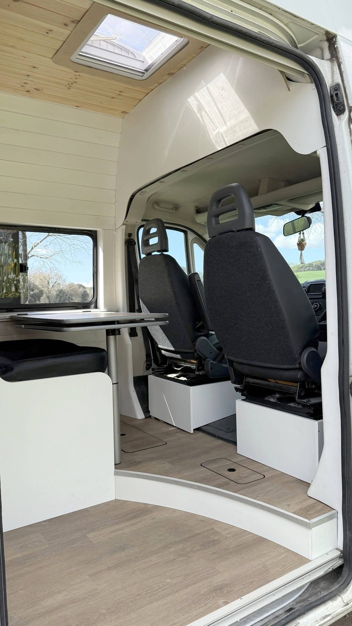 Camper Track DUCATO CAMPER VAN
