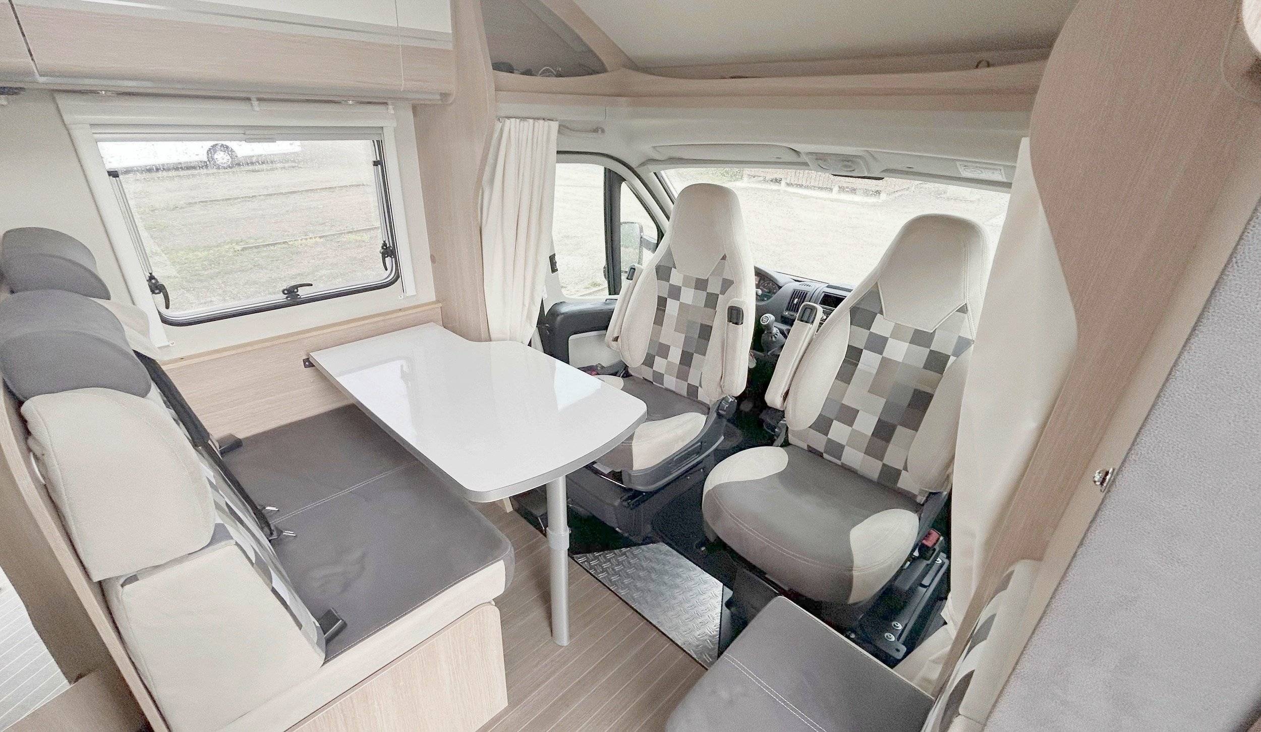 Comedor Fiat 2,3 l 130 ch - Yescapa