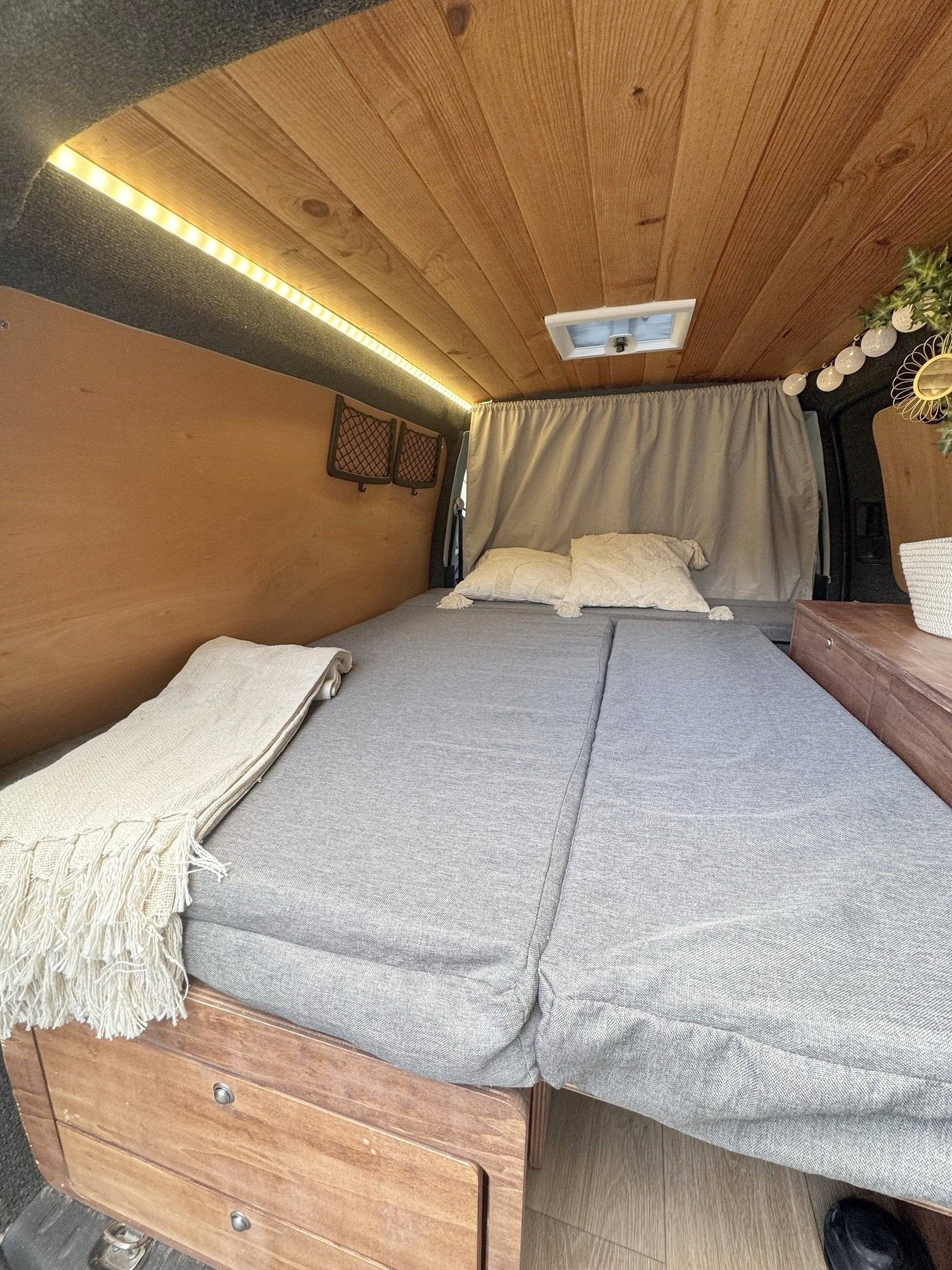 Volkswagen Caddy 2,0 l 102 ch