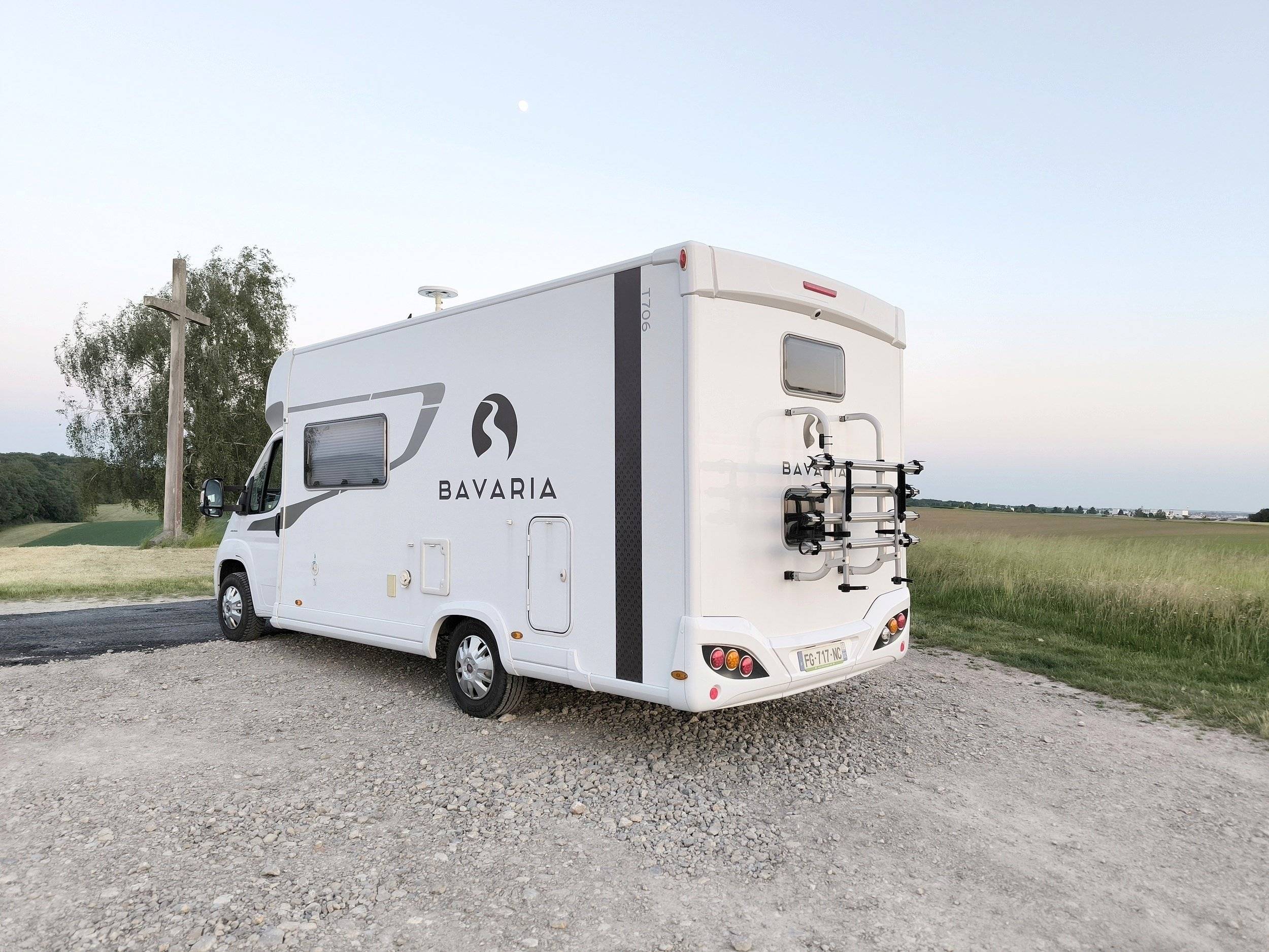Bavaria T706 S