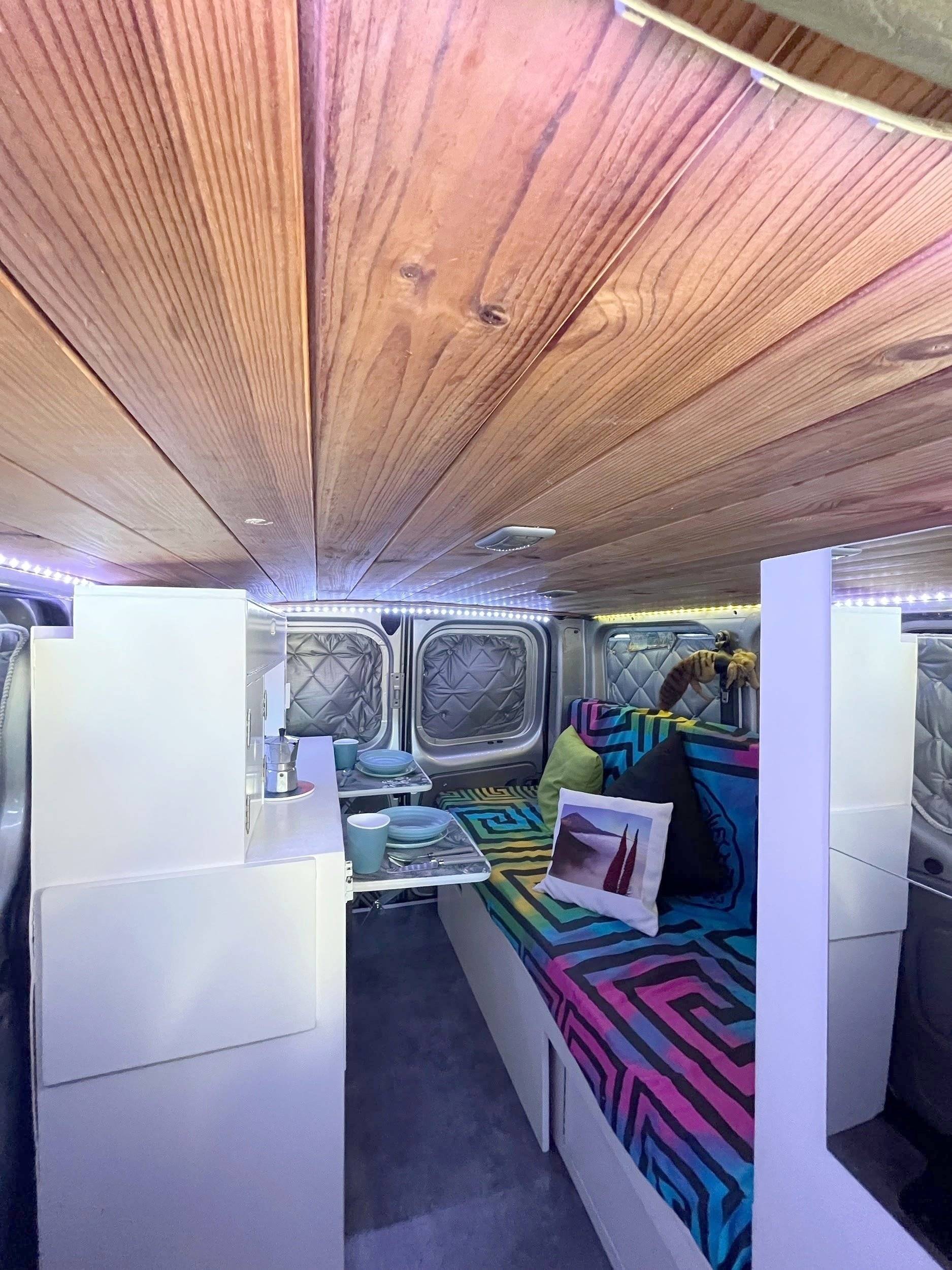 Van Mania Vivaro 1,9 CDTI 100cv