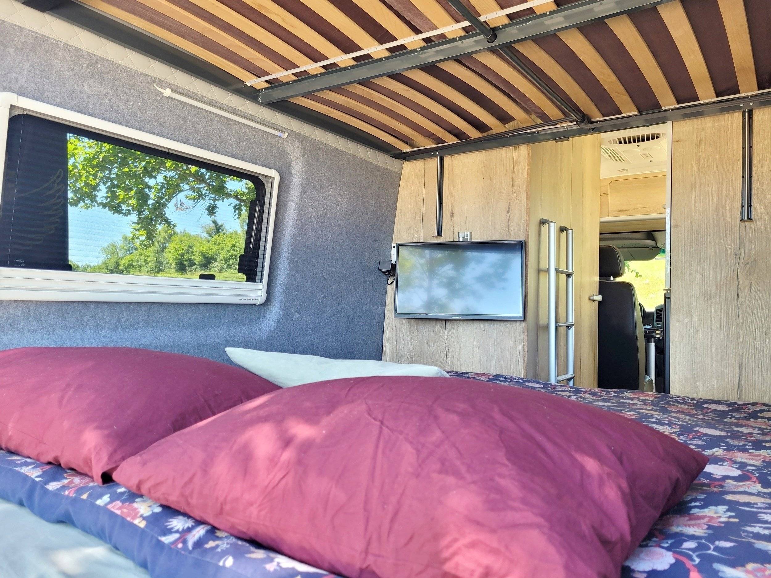 Plazas en cama Mercedes - Yescapa