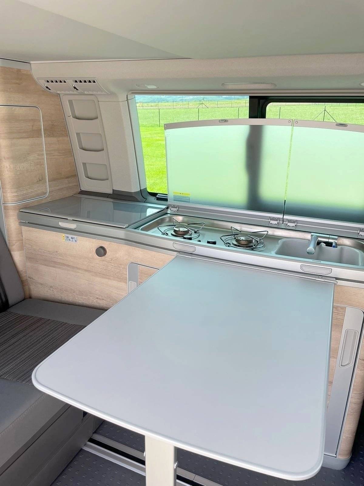 Volkswagen Volkswagen T6.1 California Coast