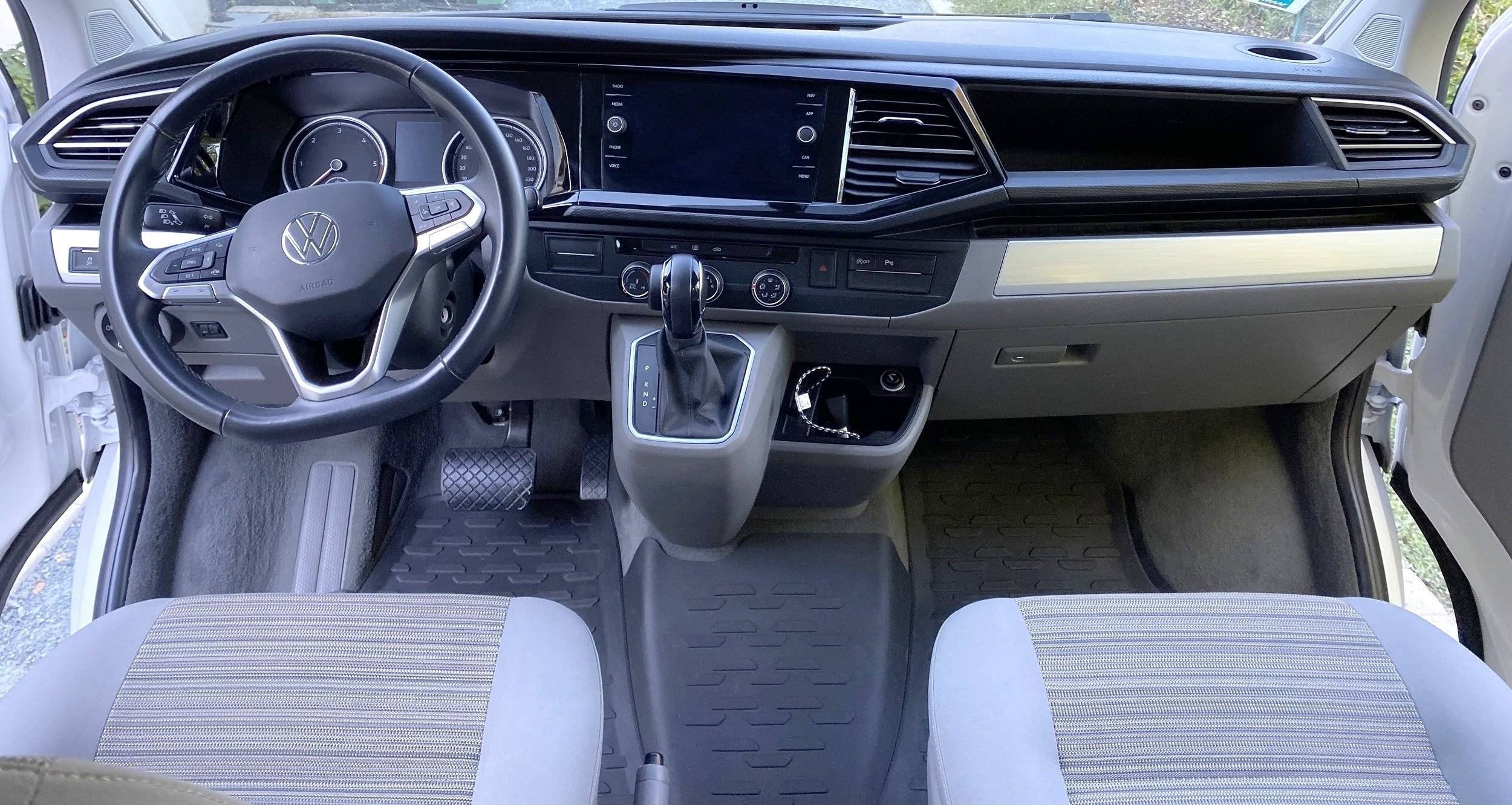 Volkswagen T6.1 California Coast DSG7 150CH