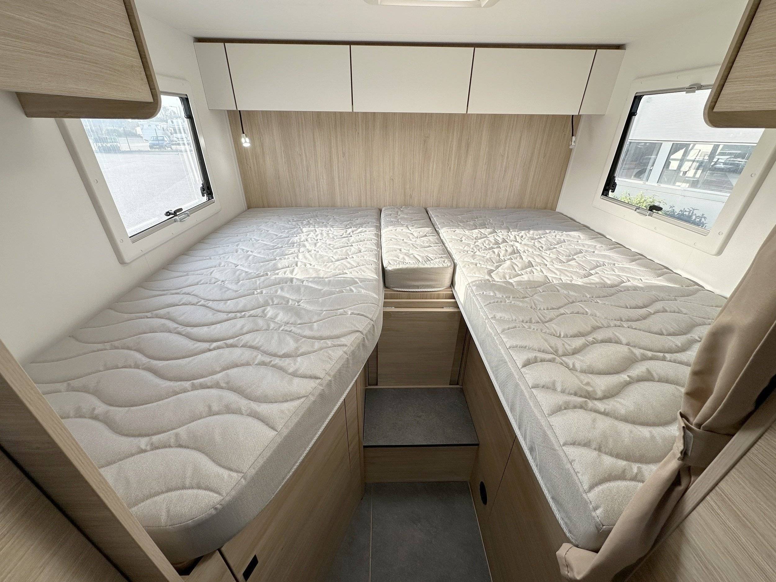Chausson C727 FIRST LINE