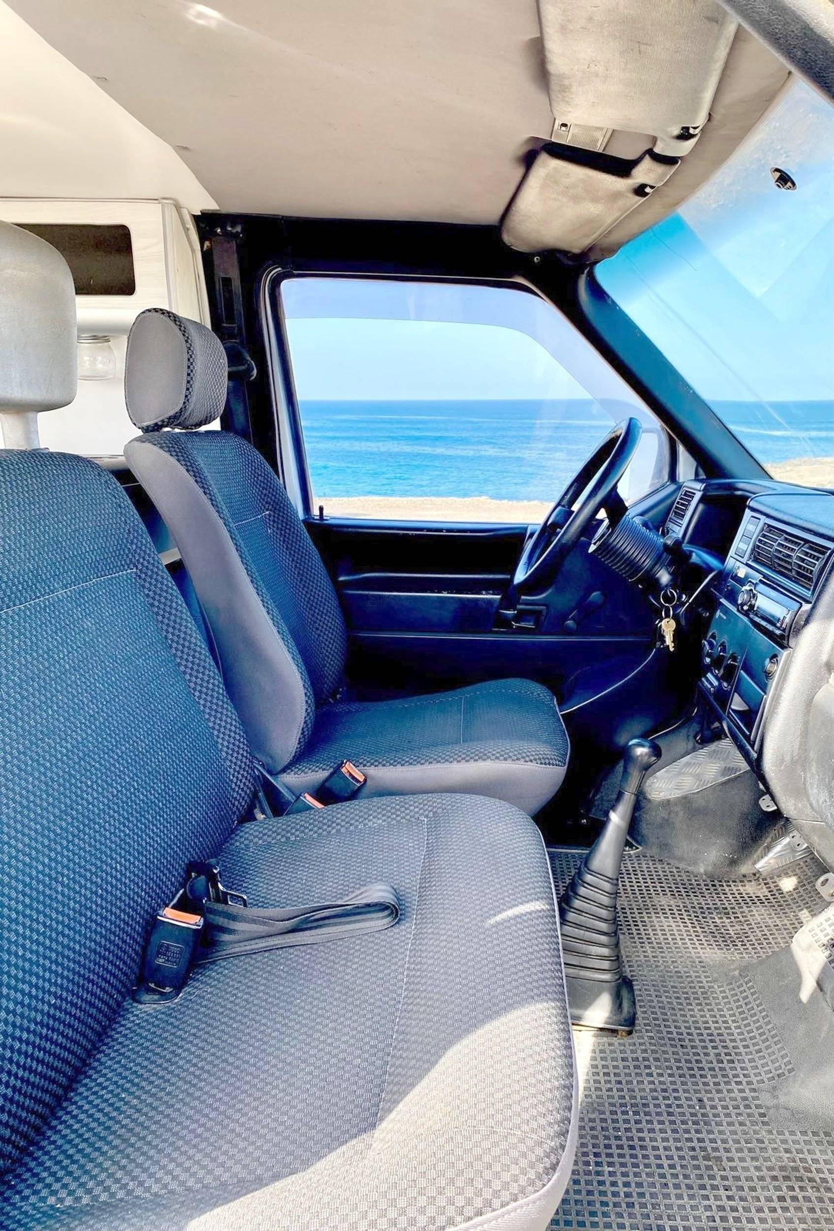 Volkswagen Transporter T4 2.4D