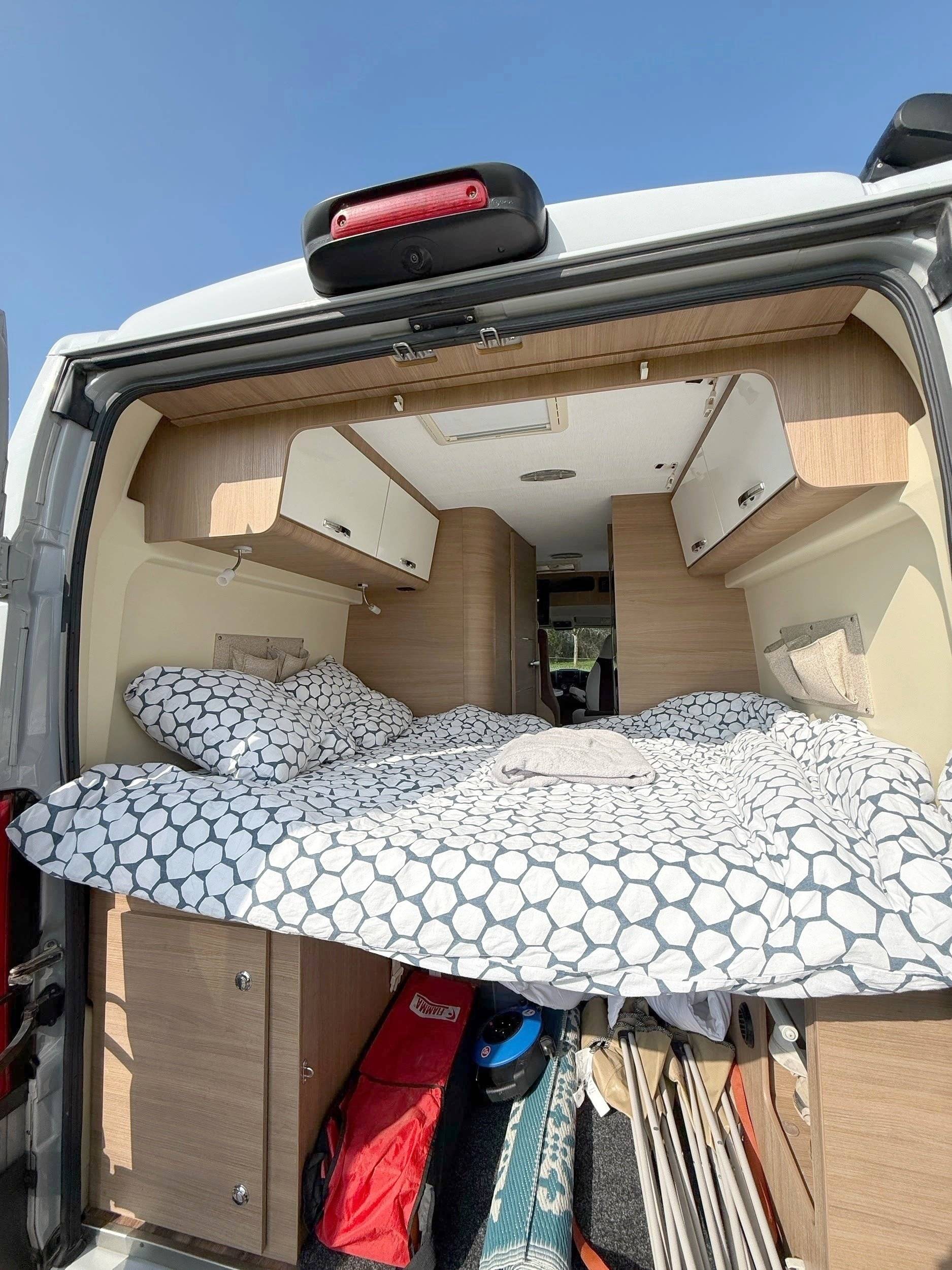 Schlafplätze Fiat Ducato 2,0 l 130 ch - Yescapa