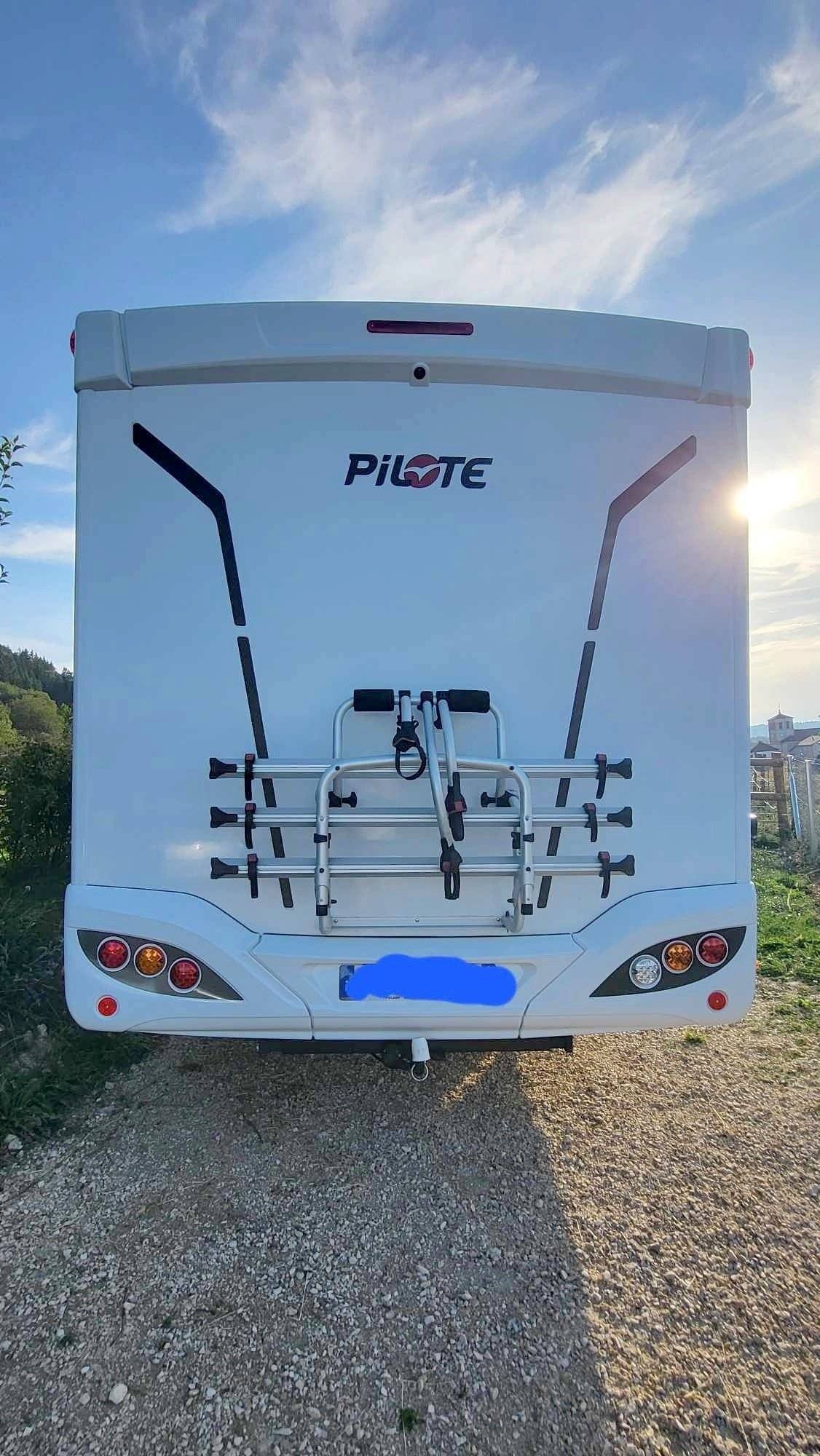 Pilote P746 Evidence