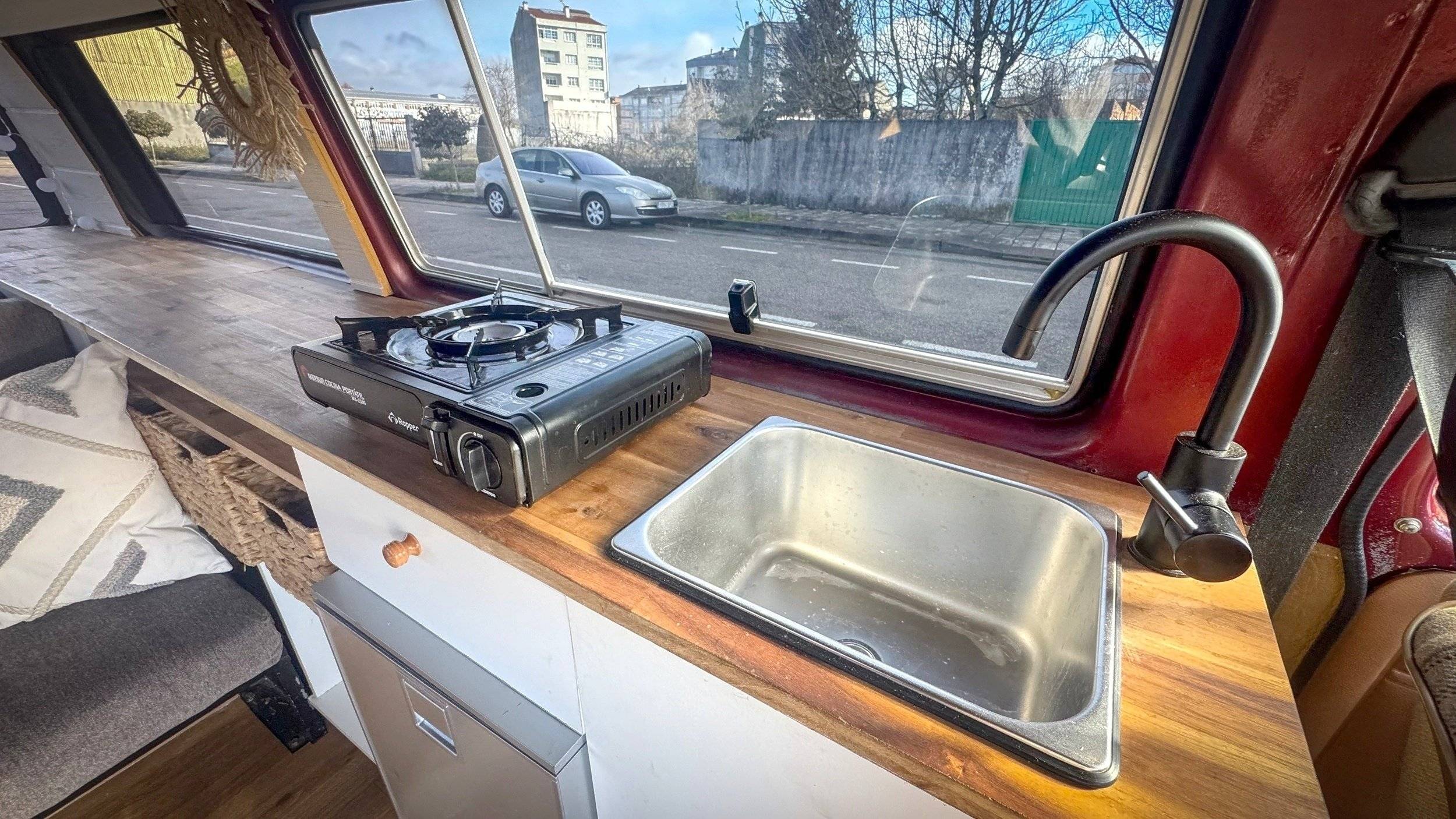 Angolo cucina Volkswagen - Yescapa