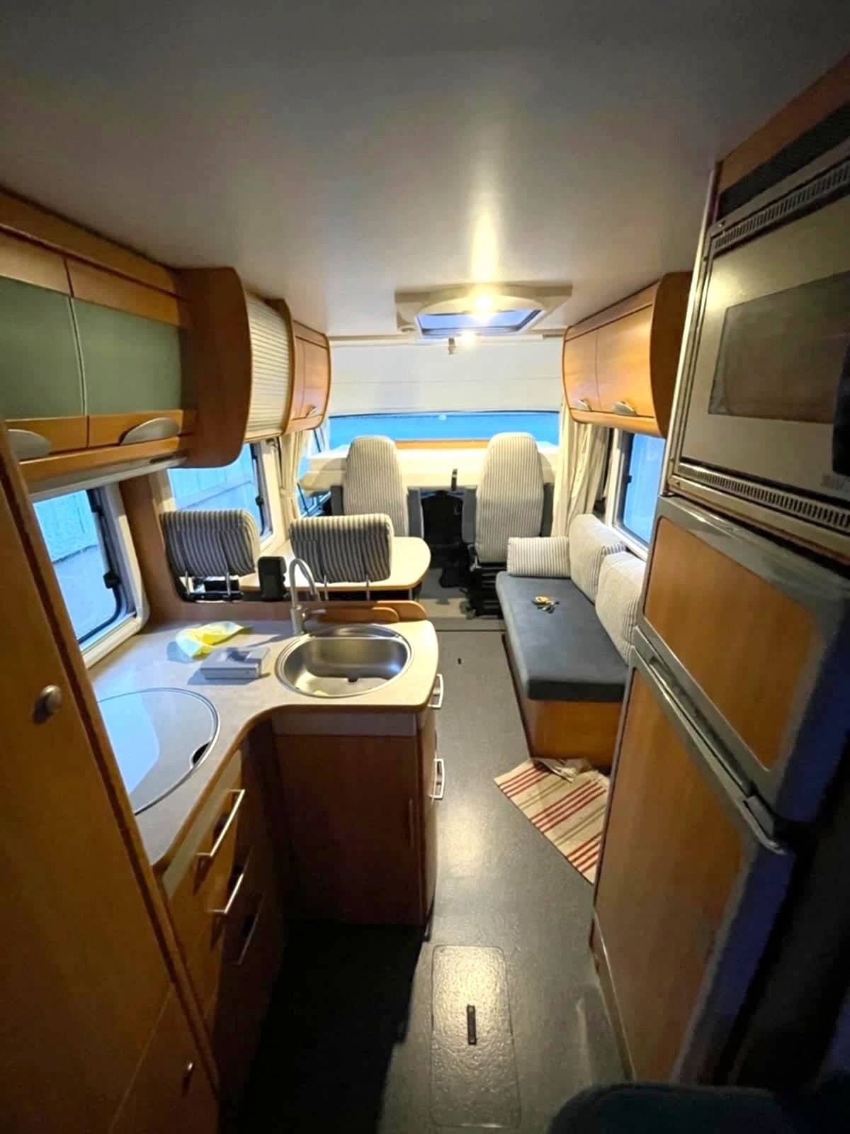 Fahrerbereich Fiat Ducato 2,8 l 115 ch/Al-Ko - Yescapa