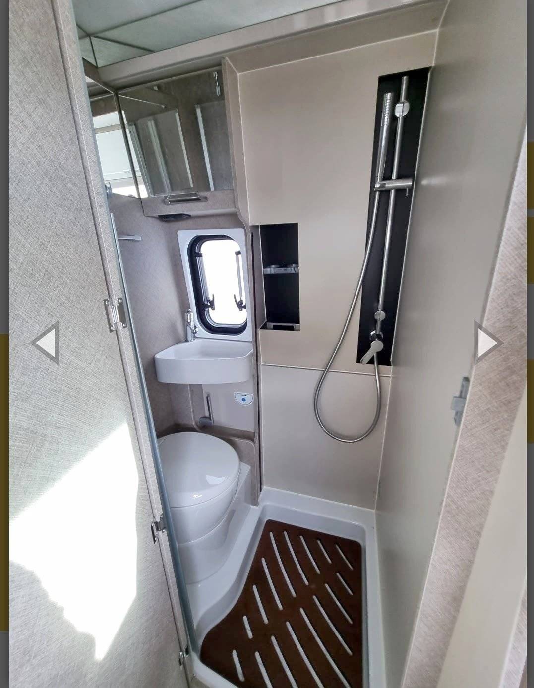 Karmann Mobil Davis 630 +toit pop