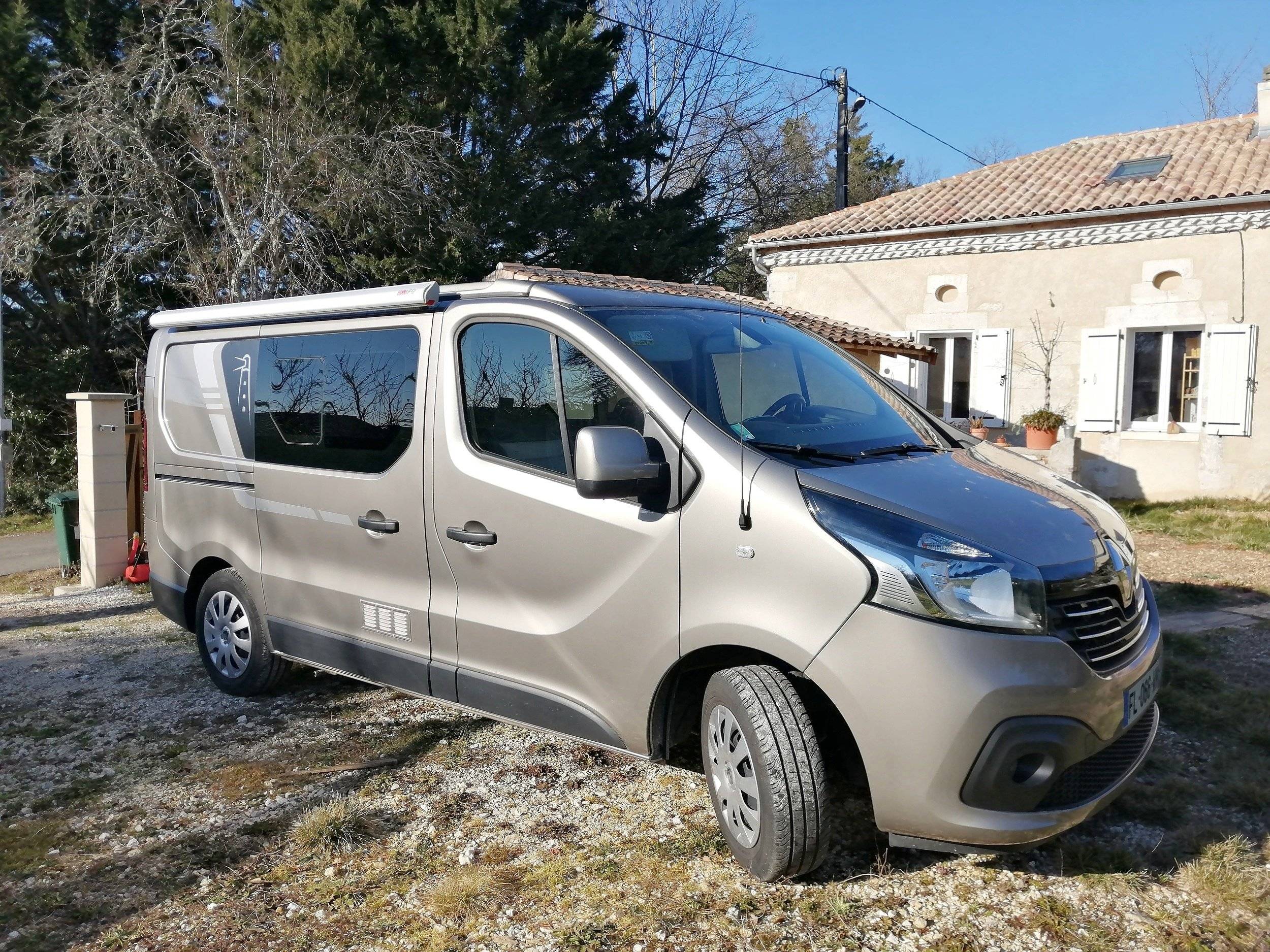 Horizon Van 5 : un fourgon aménagé 4 couchages made in Bretagne, ça vous  tente ?