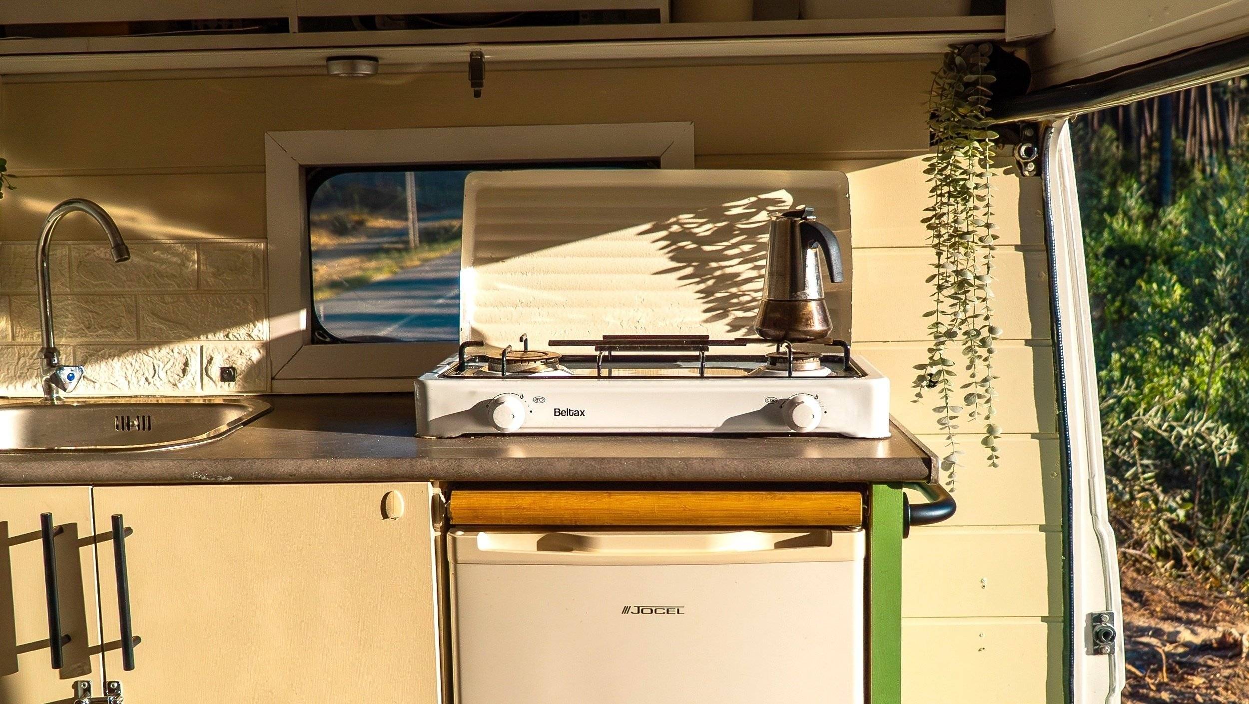 Kitchenette Iveco Iveco - Yescapa