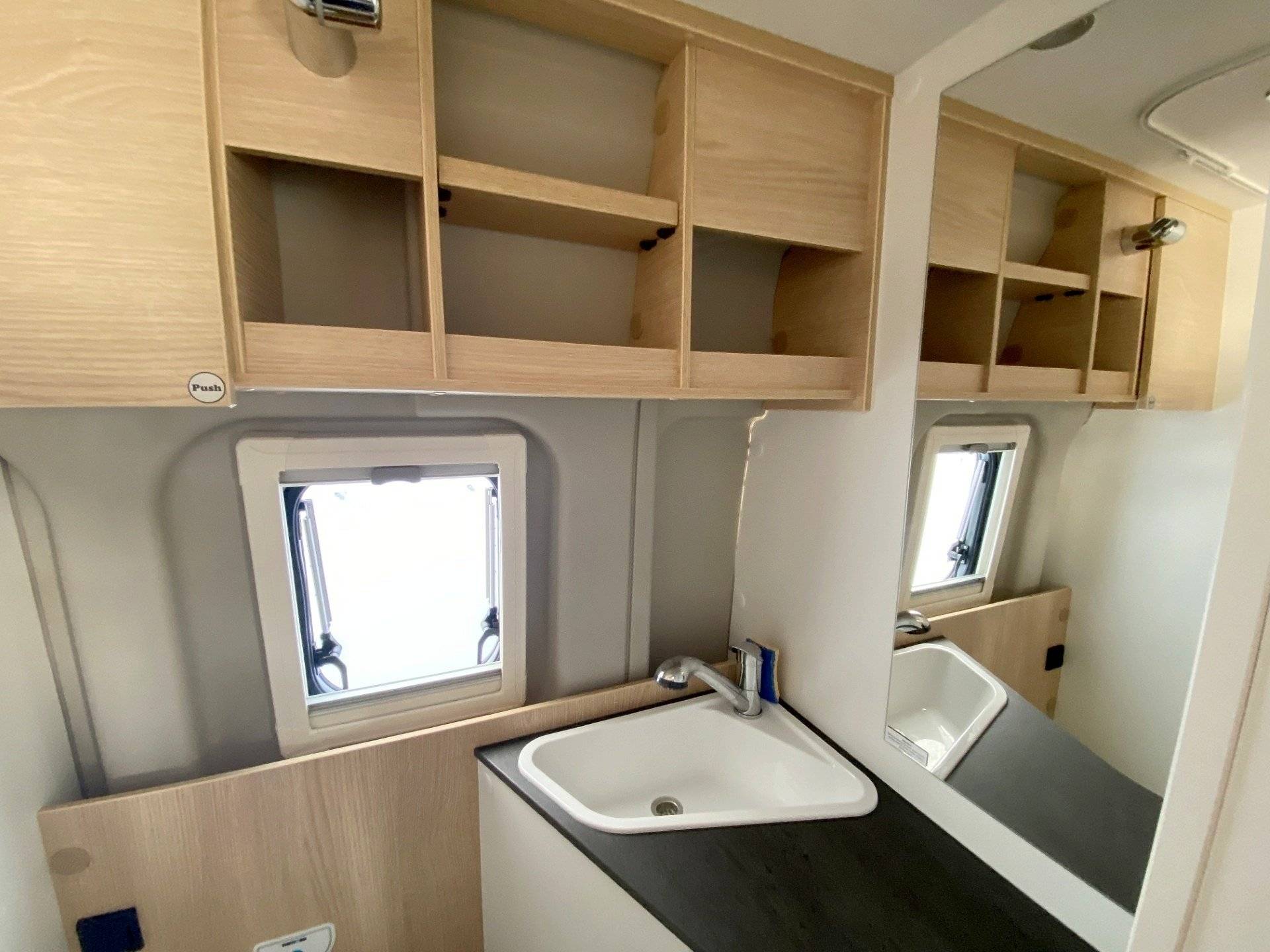 Sunlight SUNLIGHT CLIFF 640 ADVENTURE EDITION