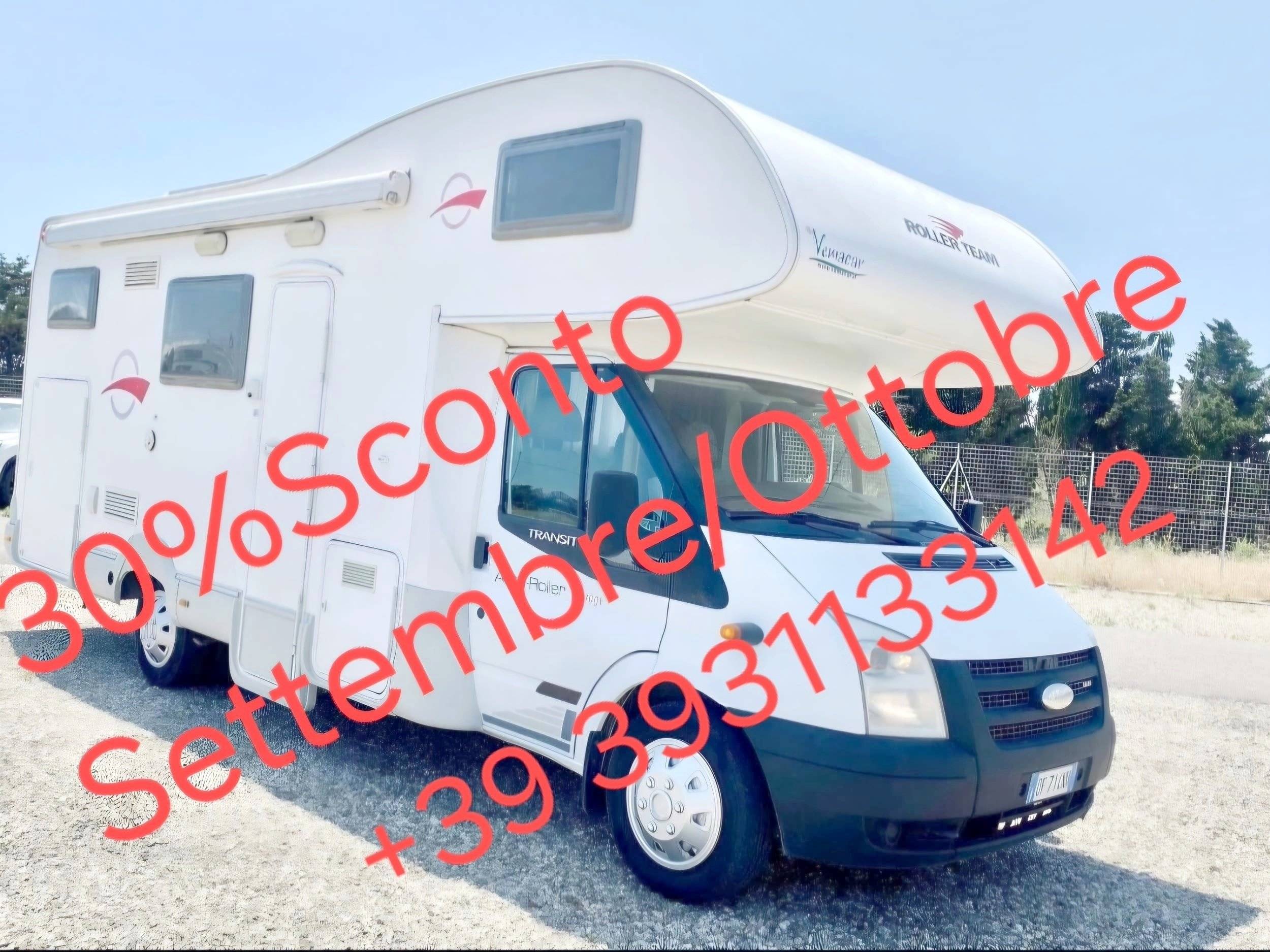 schräge Vorderansicht Ford Transit 2,2 l 140 ch - Yescapa