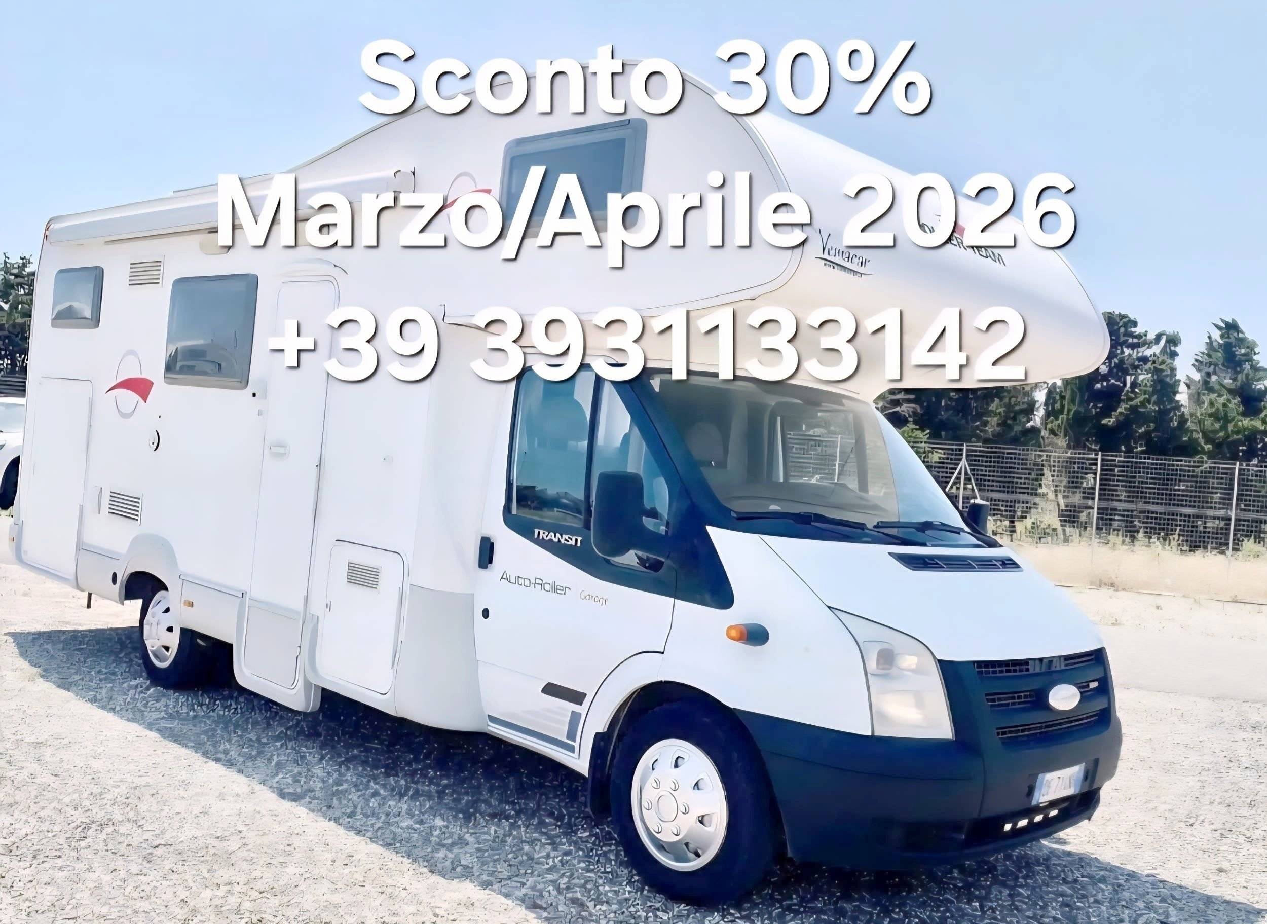 Vista del vehicle angle davanter Ford Transit 2,2 l 140 ch - Yescapa